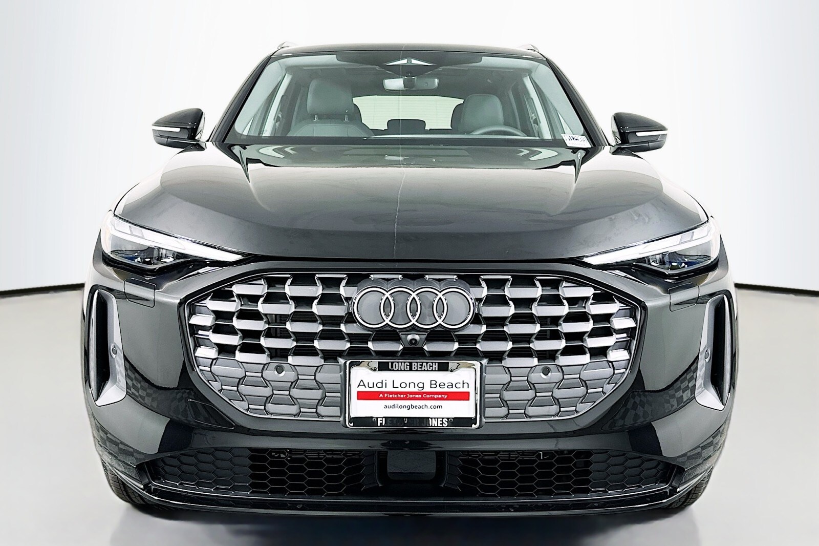 2025 Audi Q5 Premium photo 2