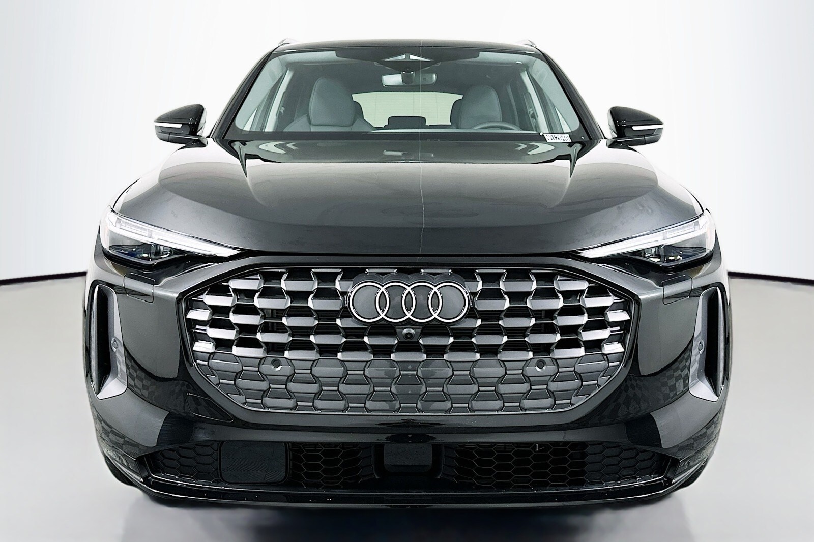 2025 Audi Q5 2.0T Prestige photo 2