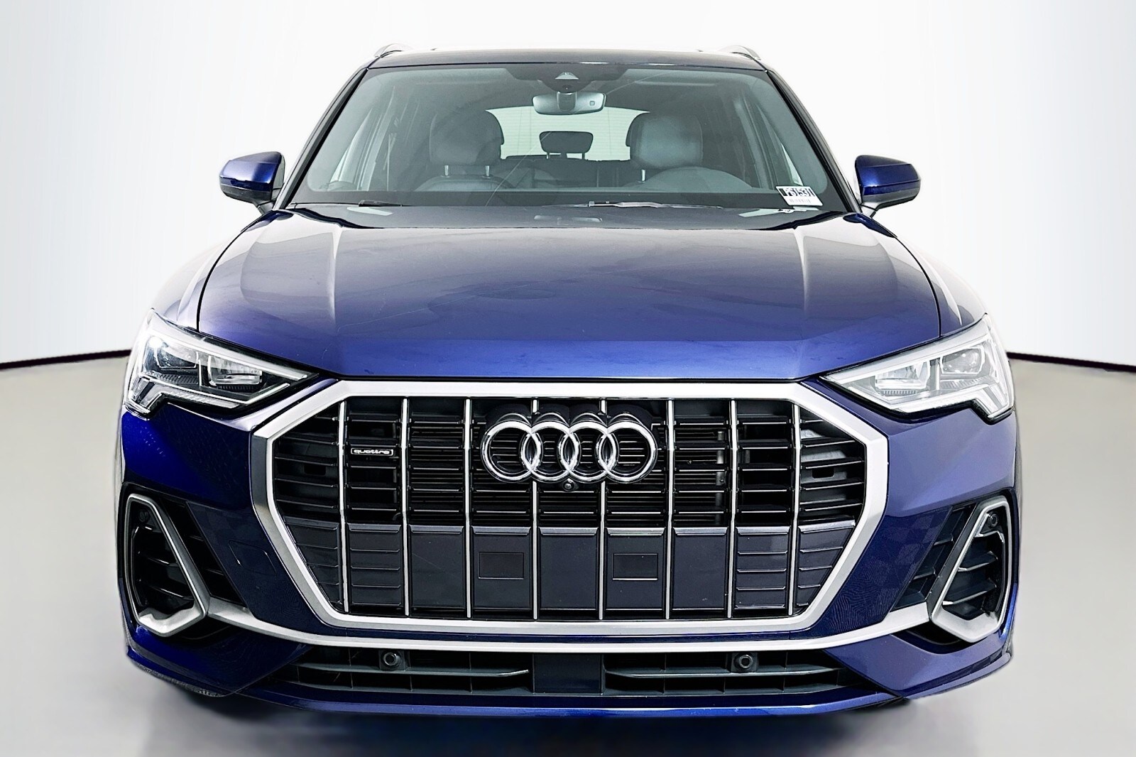 2023 Audi Q3 S line Premium Plus photo 2