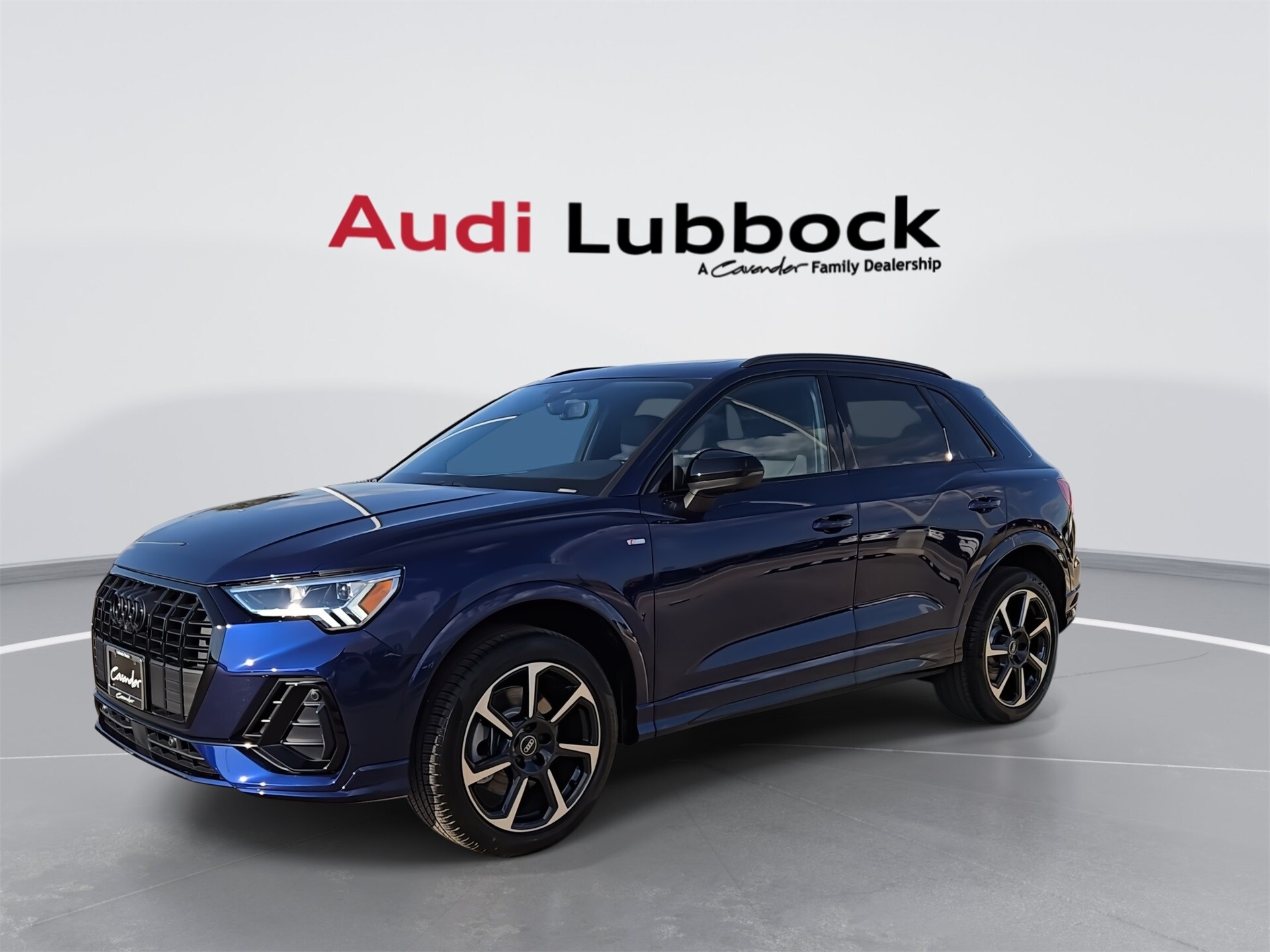 2025 Audi Q3 S line Premium Plus photo 4