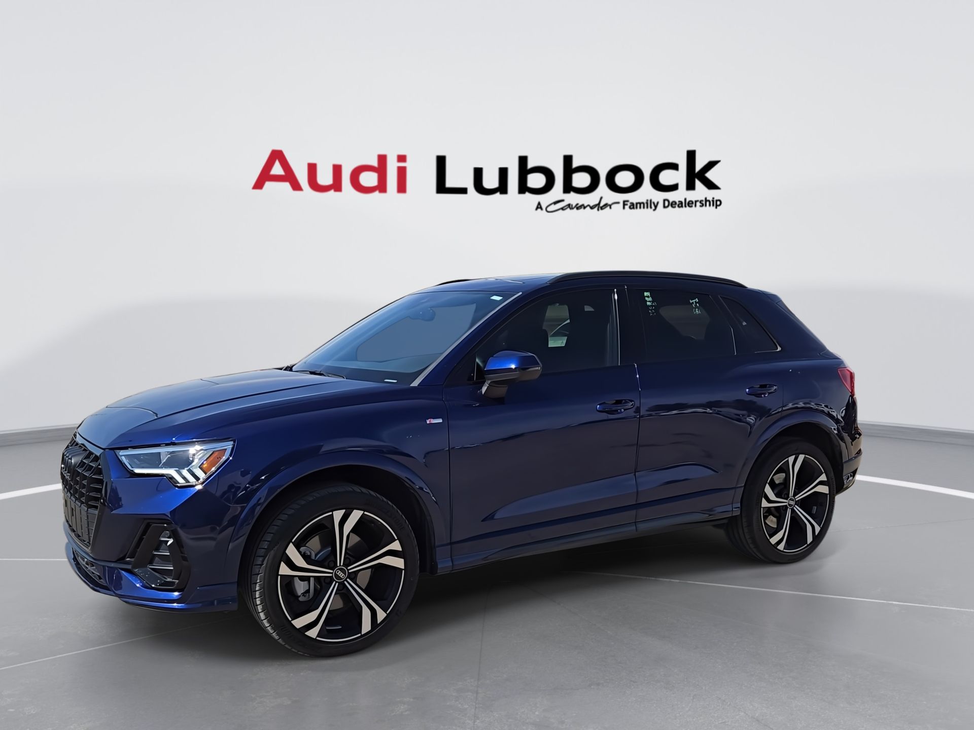 View vehicle photo 5