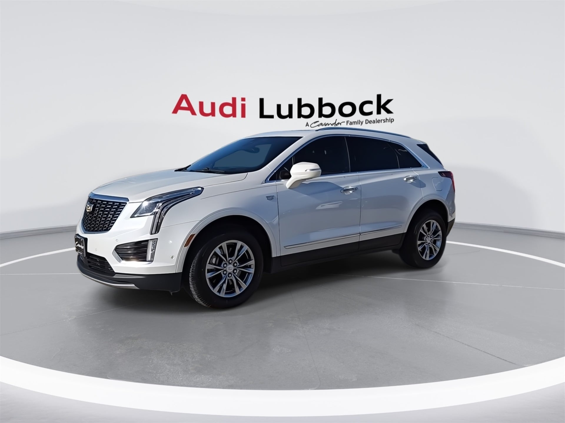 2020 Cadillac XT5 Premium Luxury photo 2