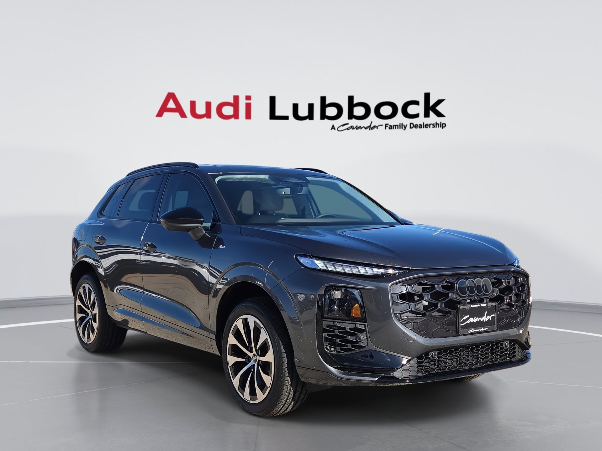 Daytona Gray Pearl Effect 2026 Audi Q3 SUV / Crossover All-Wheel Drive 7-Speed Automatic