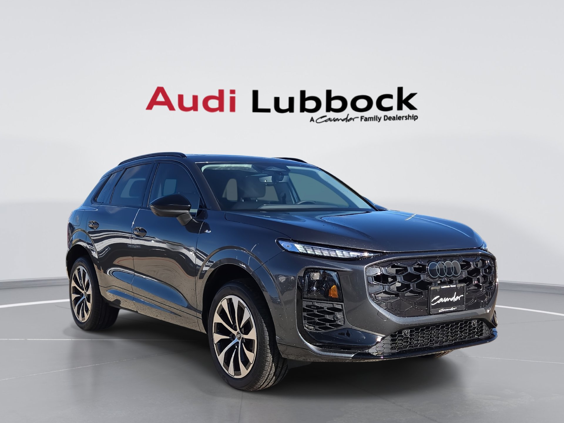 Daytona Gray Pearl Effect 2026 Audi Q3 SUV / Crossover All-Wheel Drive 7-Speed Automatic