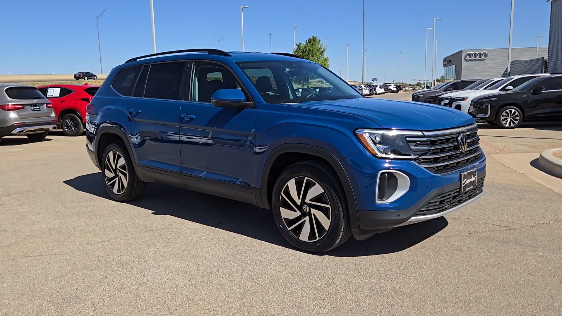 View vehicle photo 2