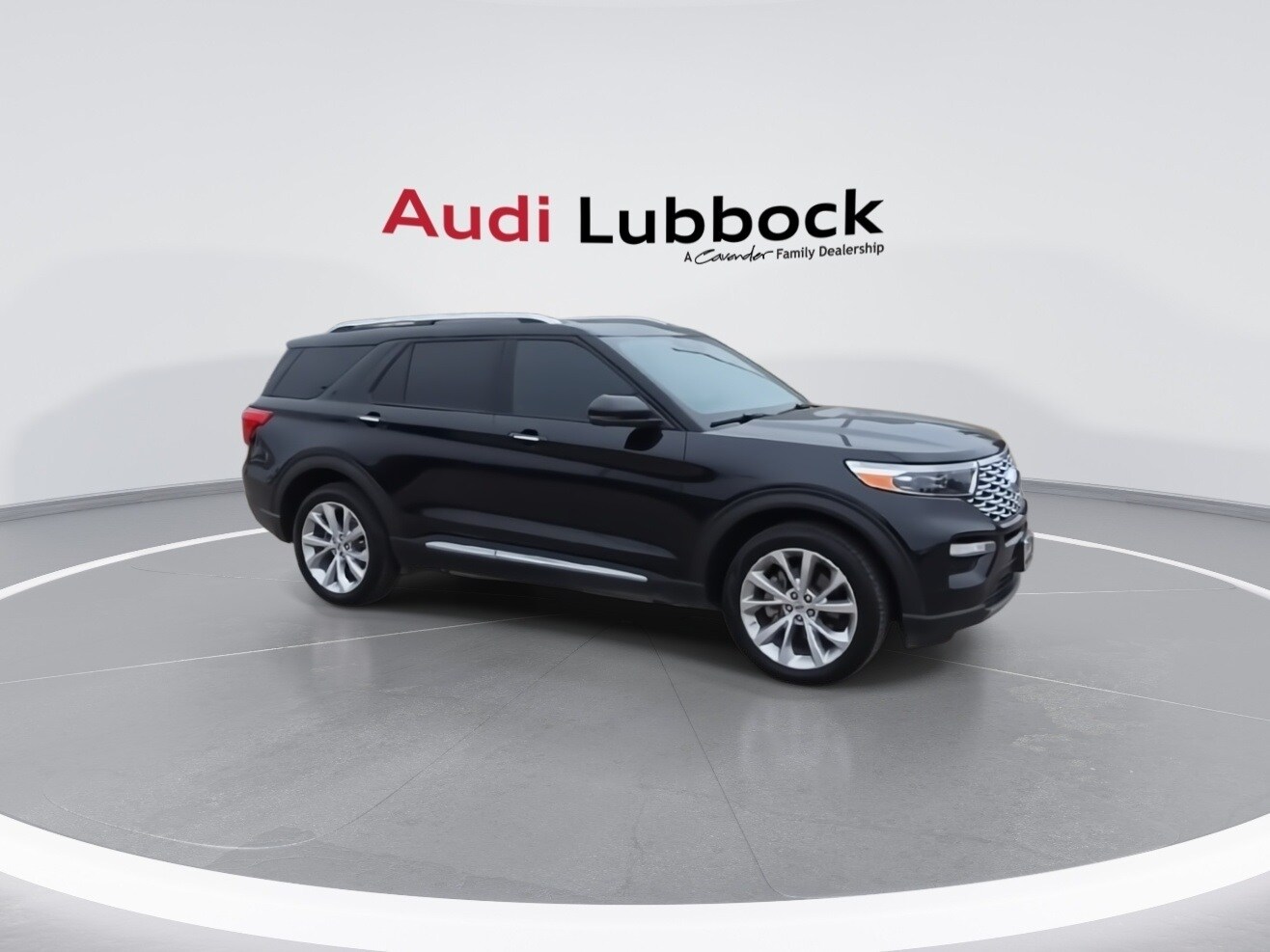 2022 Ford Explorer Platinum photo 2