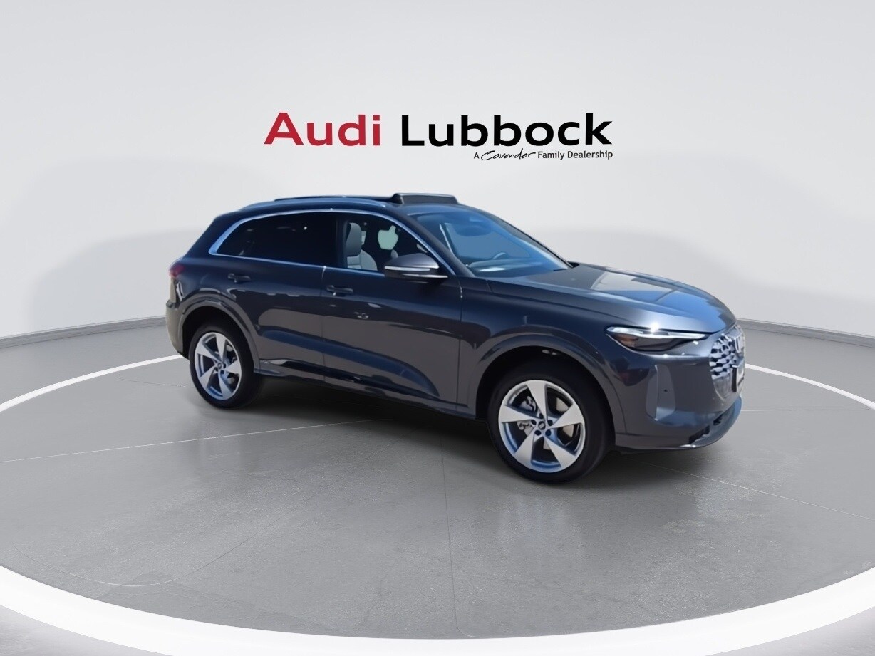 2025 Audi Q5 Premium Plus photo 2