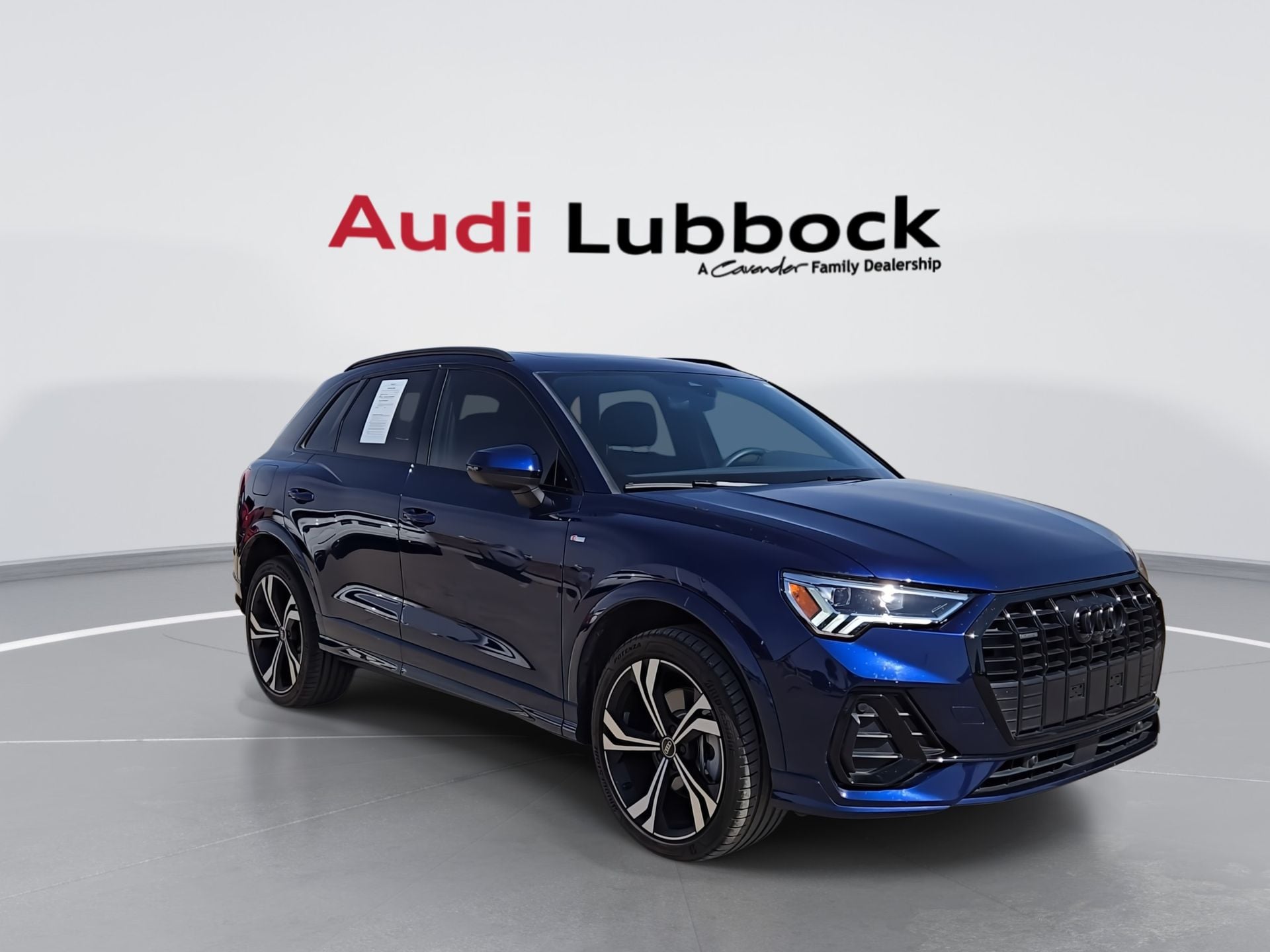 View vehicle photo 2