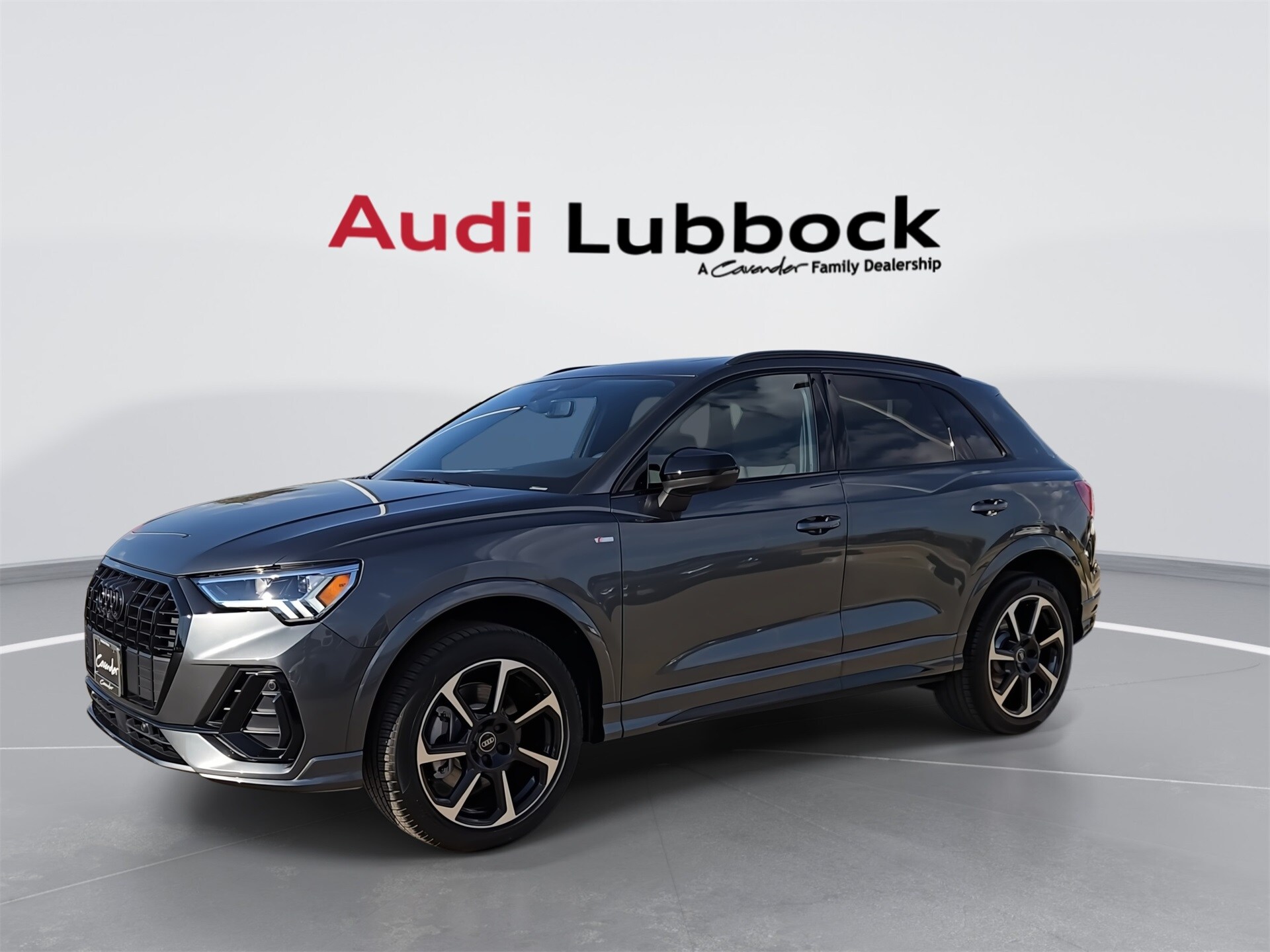 2025 Audi Q3 45 TFSI S line Premium Plus photo 4