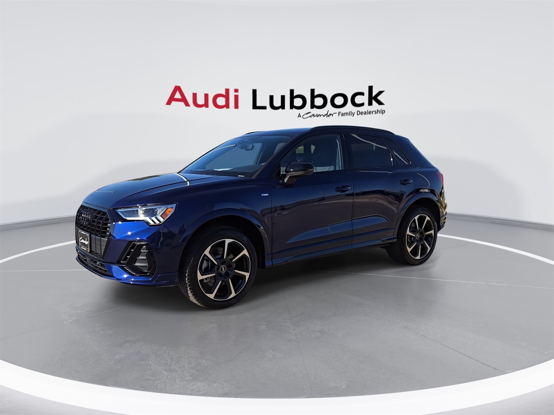 2025 Audi Q3 45 TFSI S line Premium Plus photo 4