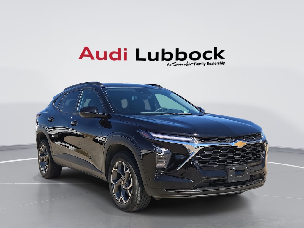 Used 2025 Chevrolet Trax LT SUV