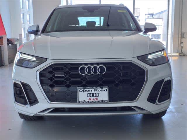 Used 2021 Audi Q5 Premium Plus with VIN WA1E2AFYXM2047320 for sale in New York, NY