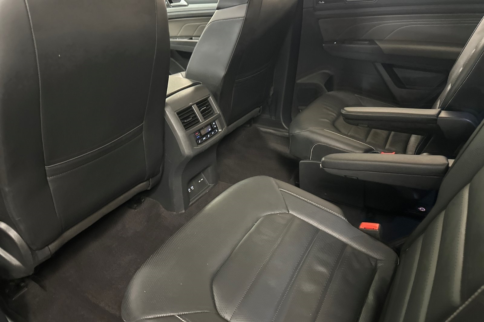 Atlas V6 SEL Premium R-Line 4MOTION