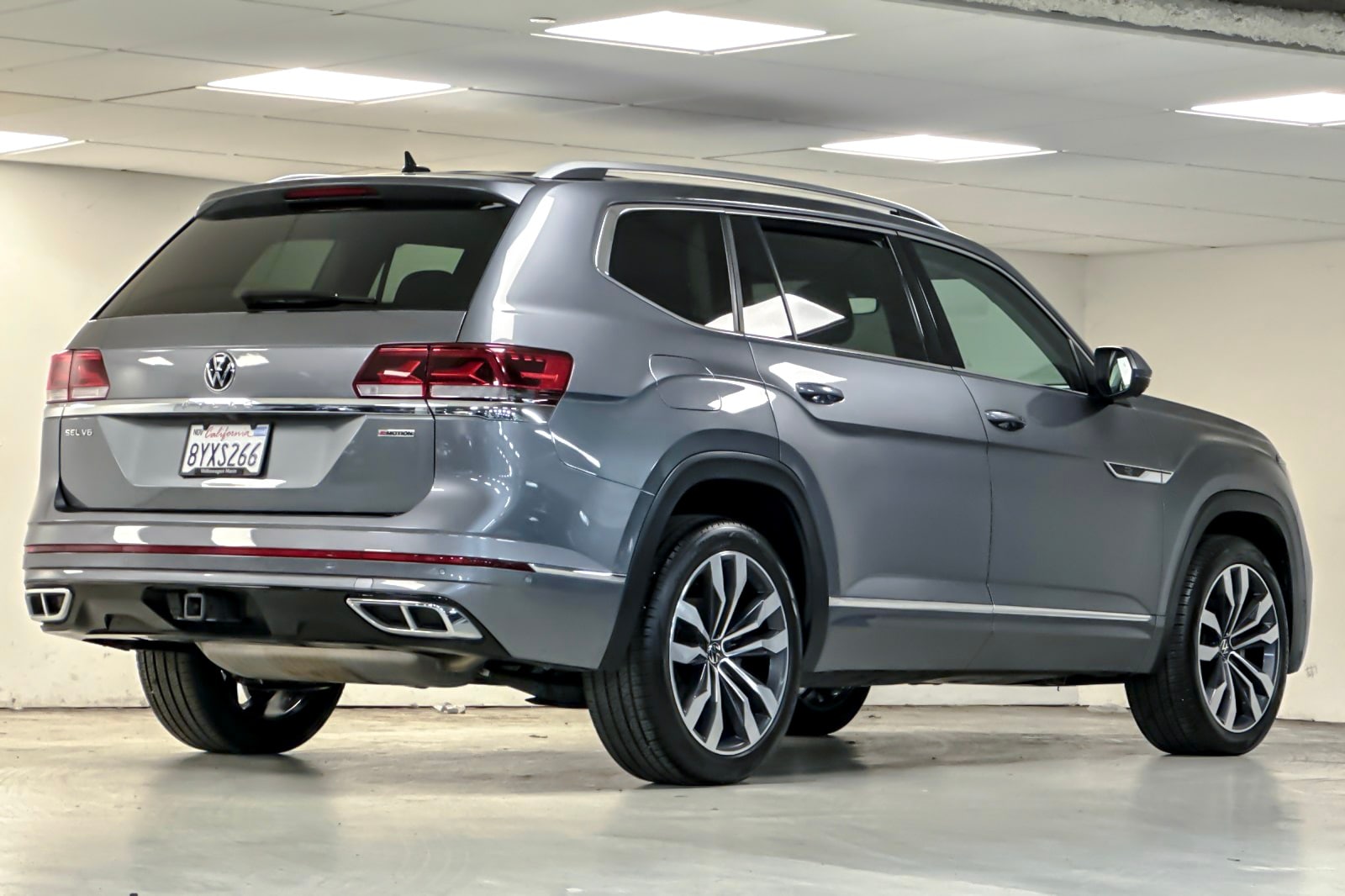 Atlas V6 SEL Premium R-Line 4MOTION