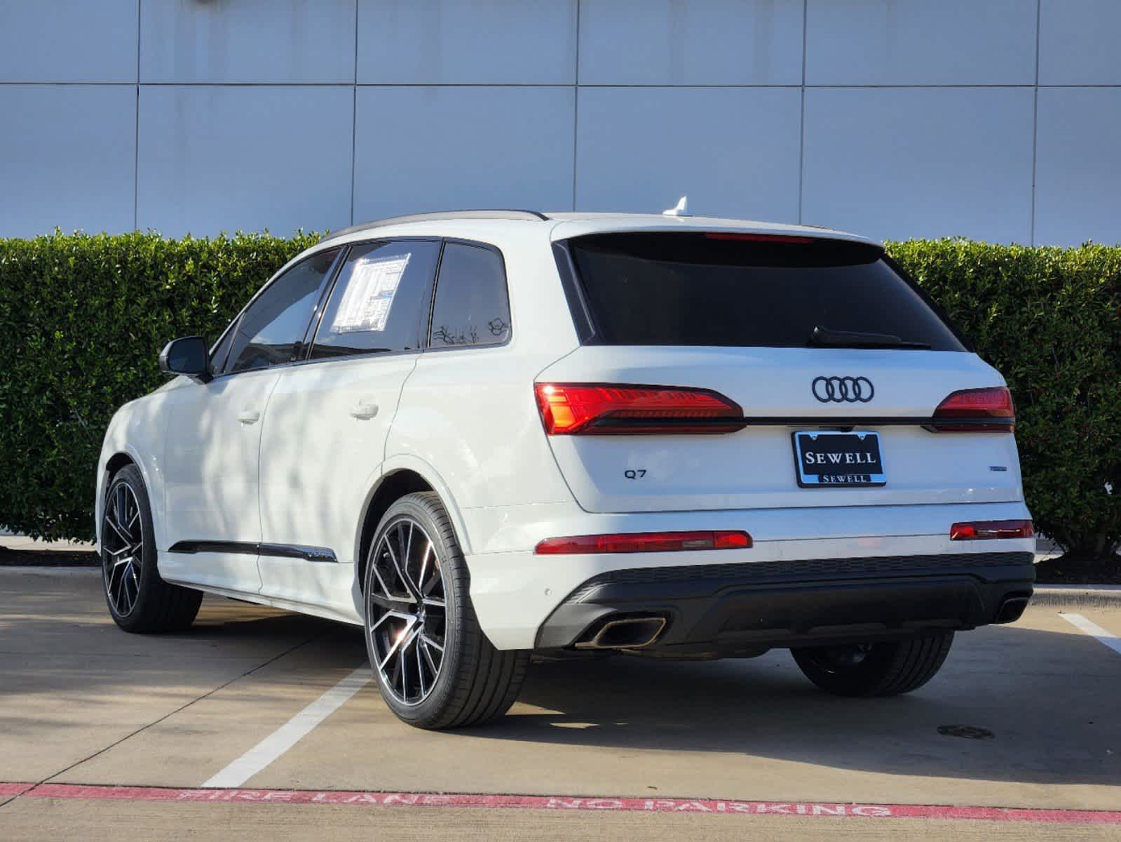2025 Audi Q7 Prestige photo 4