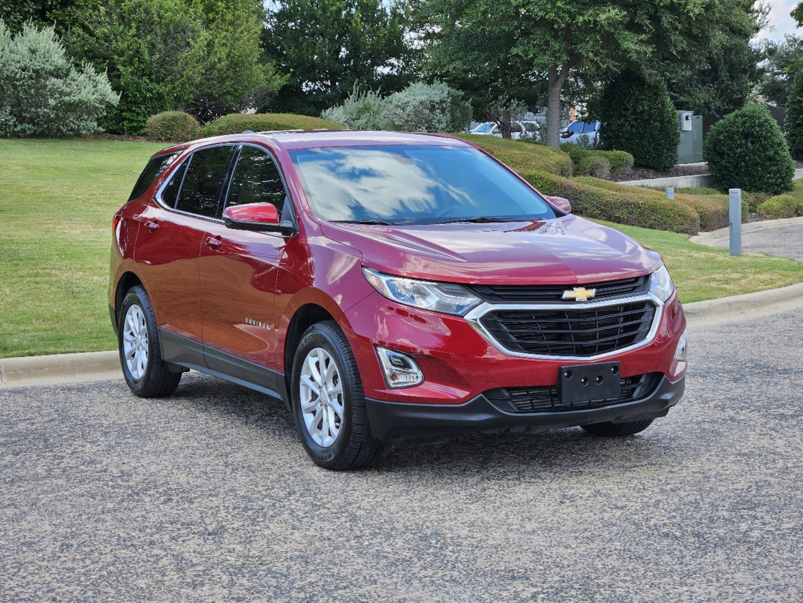 Used 2019 Chevrolet Equinox LT with VIN 2GNAXKEV0K6285414 for sale in Mckinney, TX