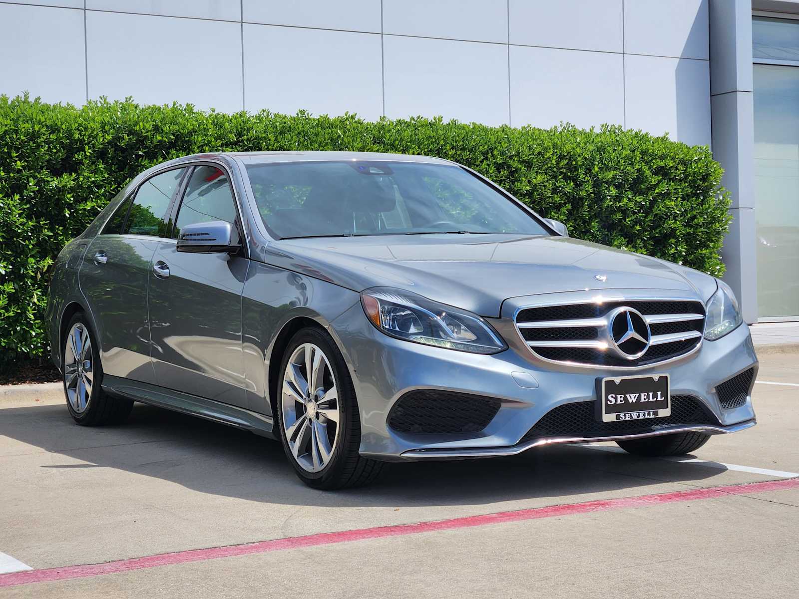 2014 Mercedes Benz E 350 photo 3