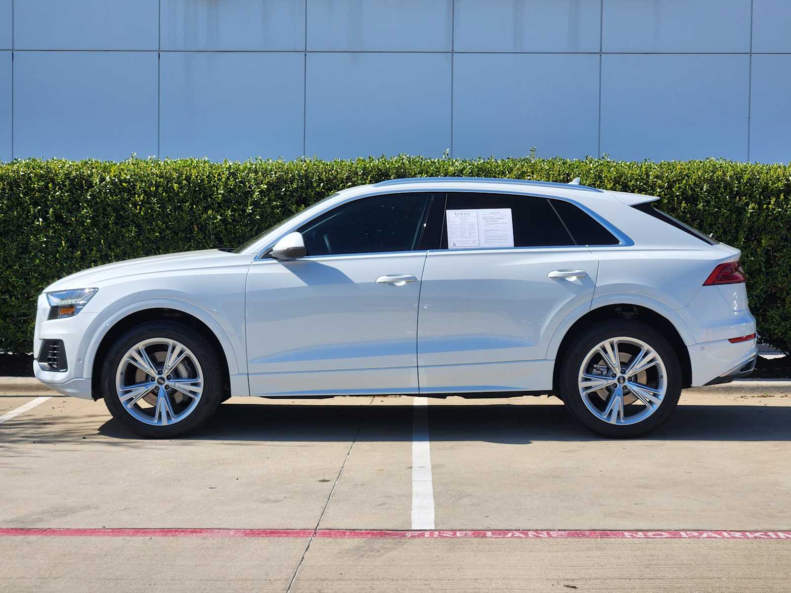 2023 Audi Q8 Premium Plus photo 4