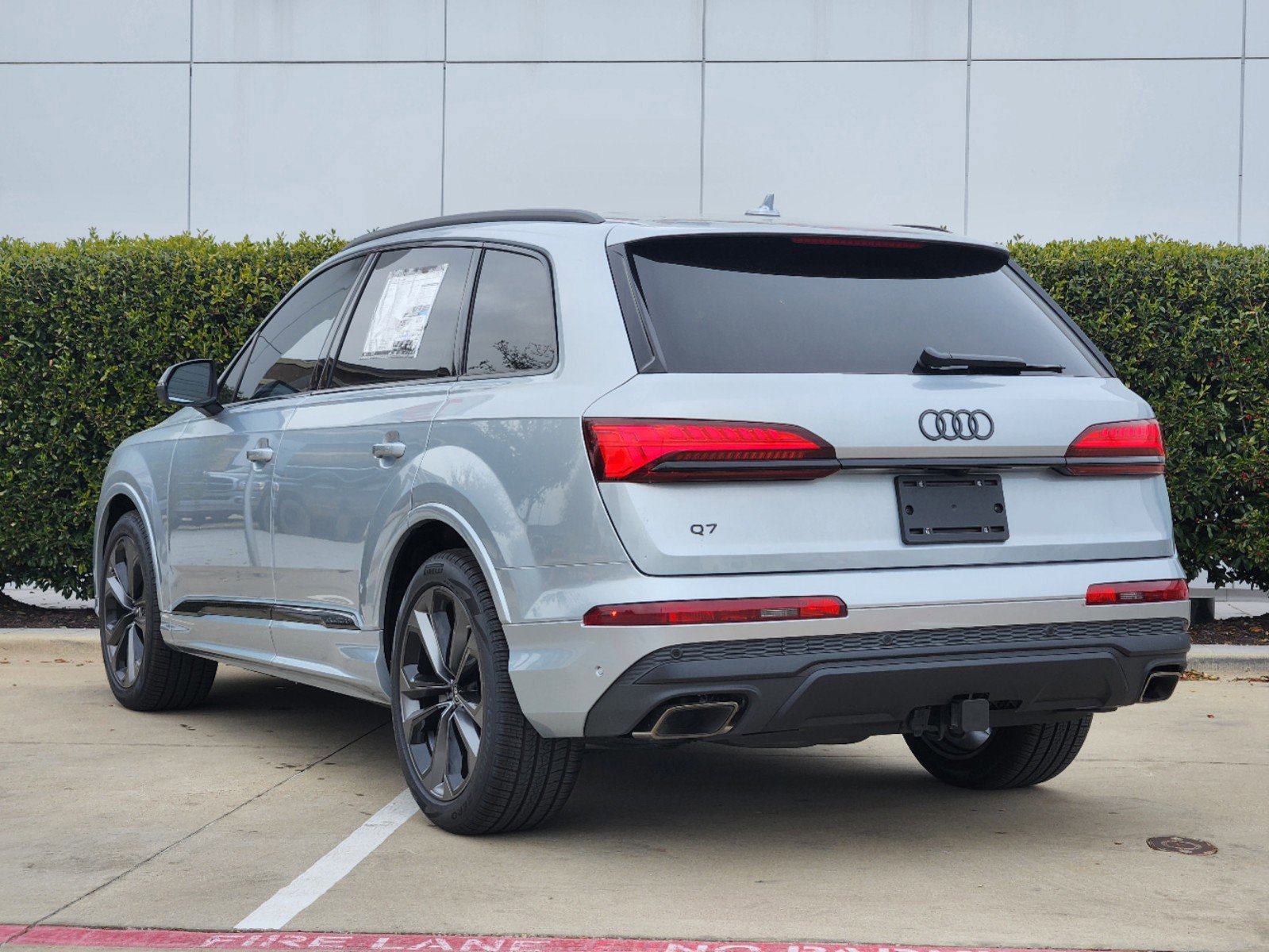 2025 Audi Q7 Prestige photo 4