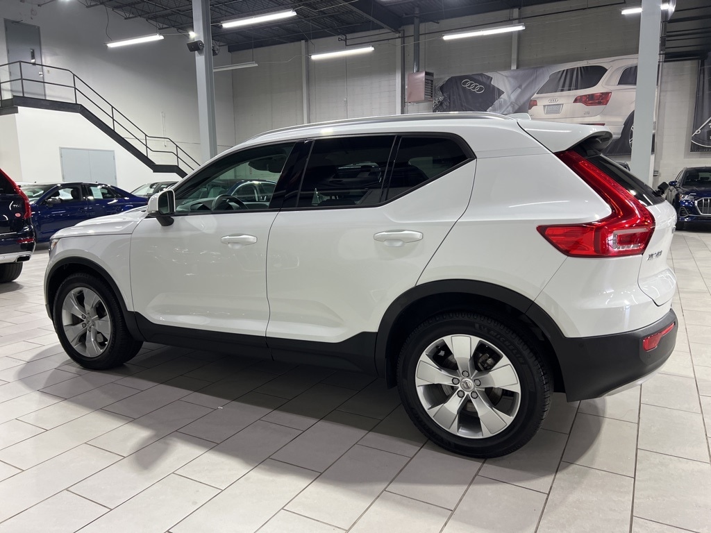 Used 2019 Volvo XC40 Momentum with VIN YV4162UK4K2082801 for sale in Secaucus, NJ