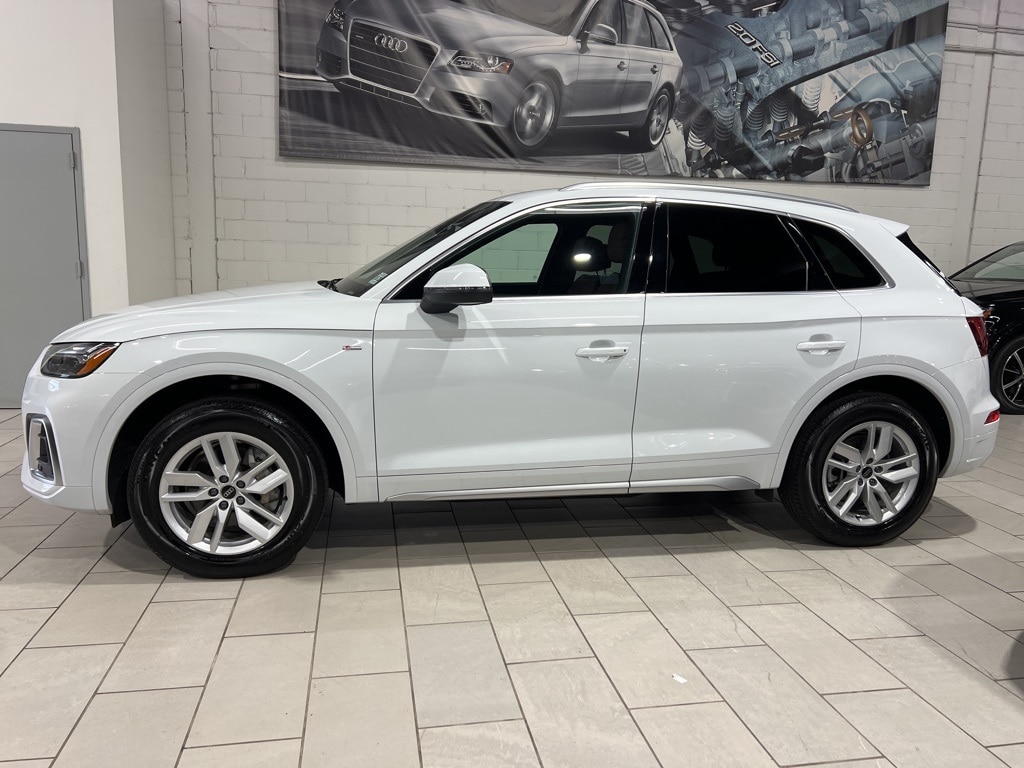 Used 2024 Audi Q5 Premium with VIN WA1GAAFY1R2000745 for sale in Secaucus, NJ