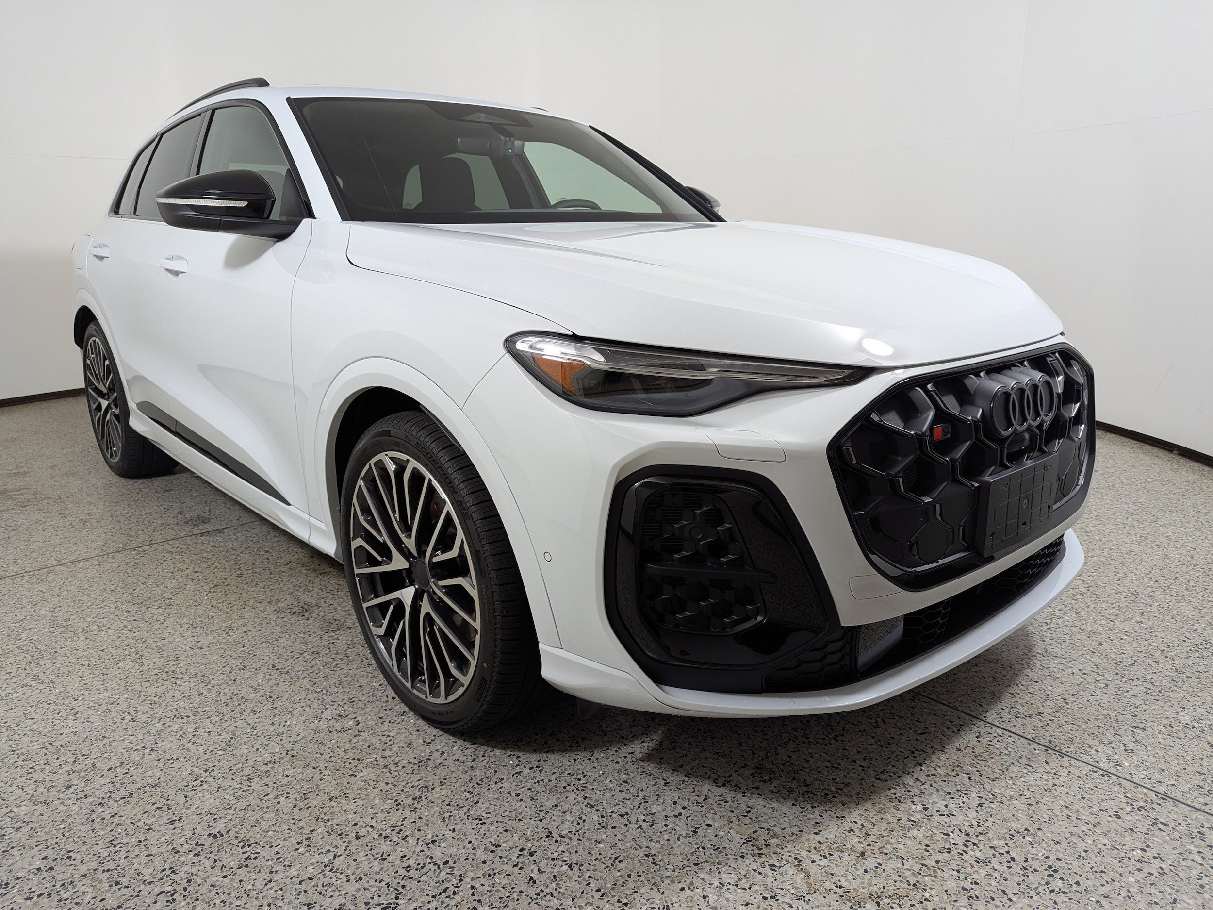 2026 Audi SQ5 Premium Plus quattro's photo