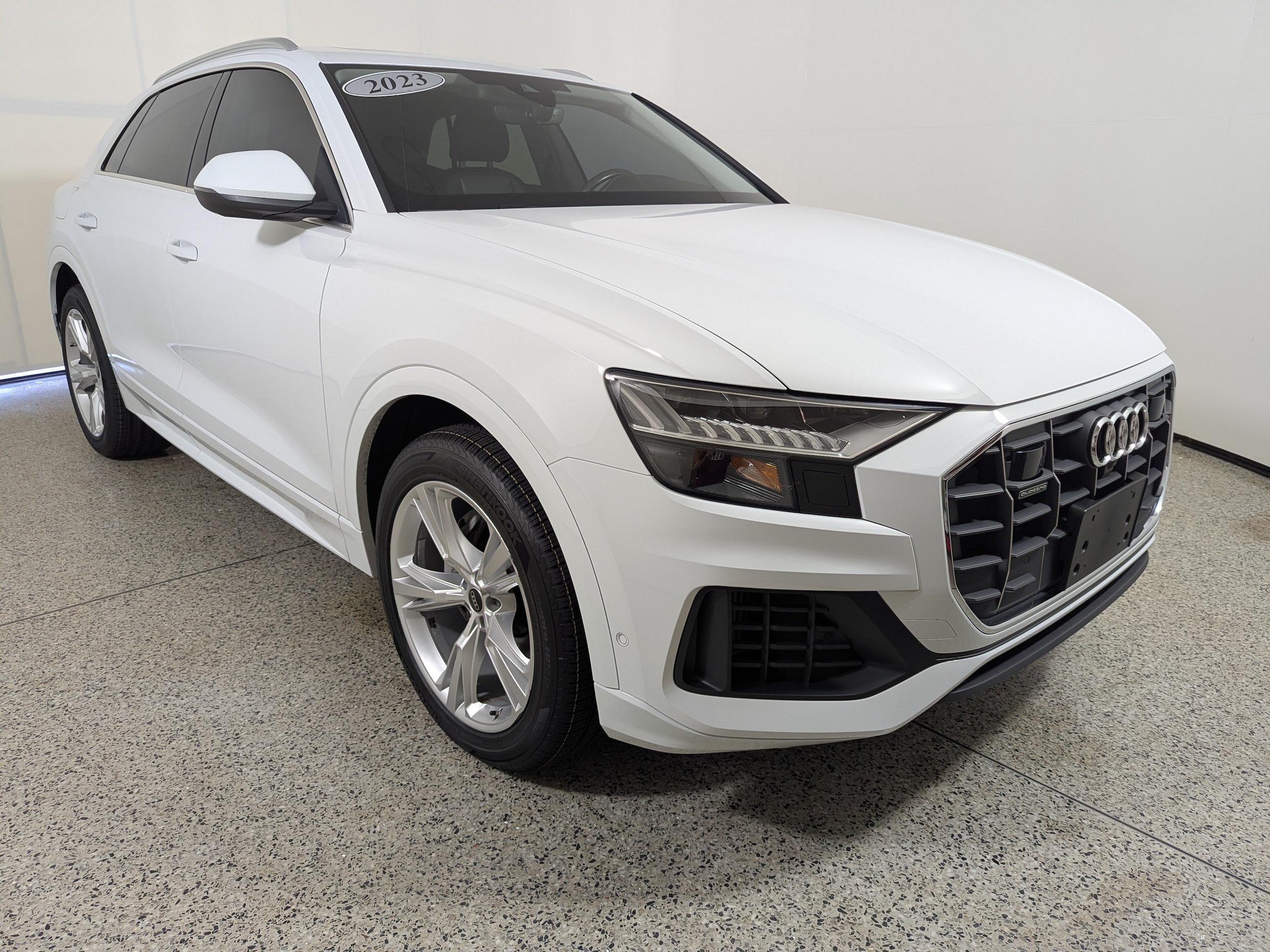 2023 Audi Q8