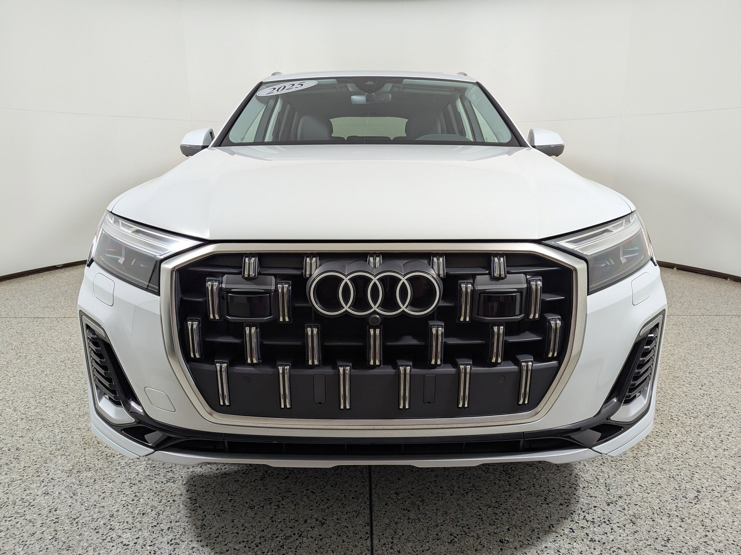 2025 Audi Q7 Premium Plus 55 photo 2