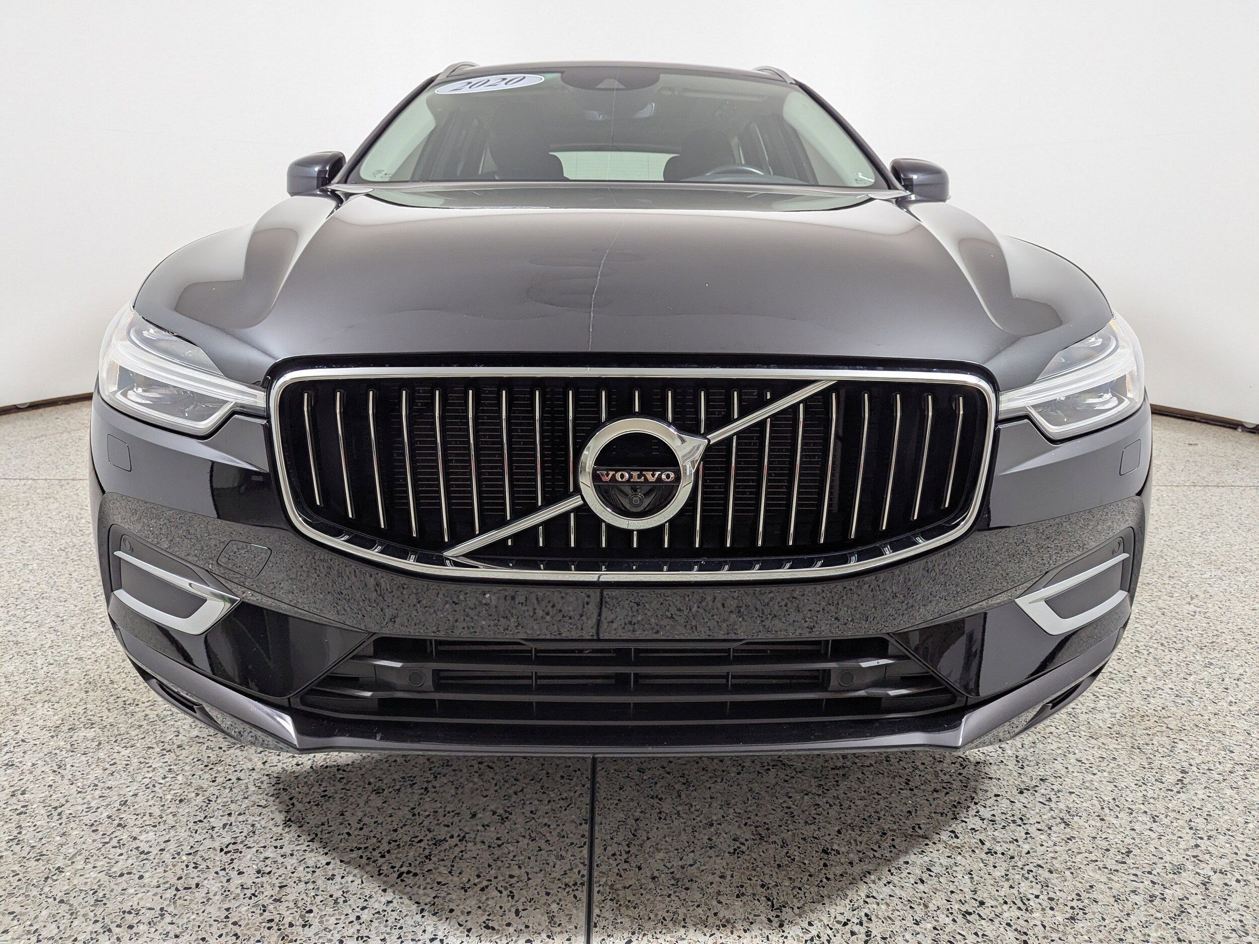 2020 Volvo XC60 T6 Inscription photo 2
