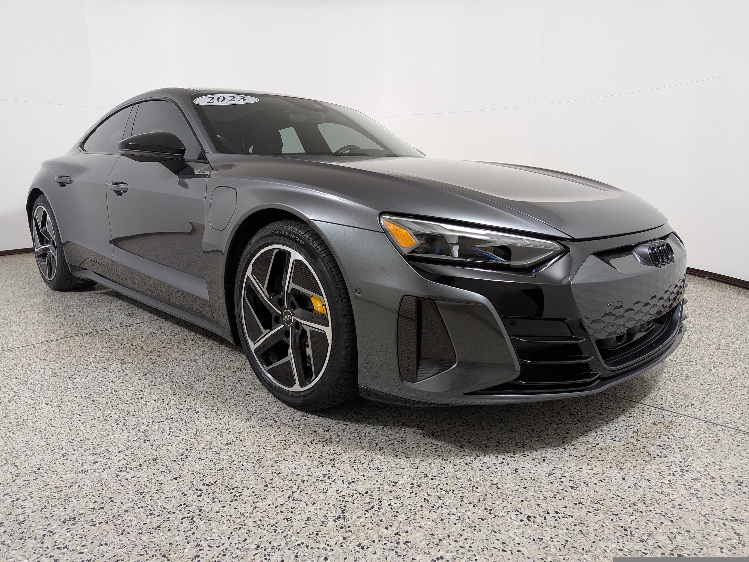 2023 Audi RS e-tron GT Base's photo