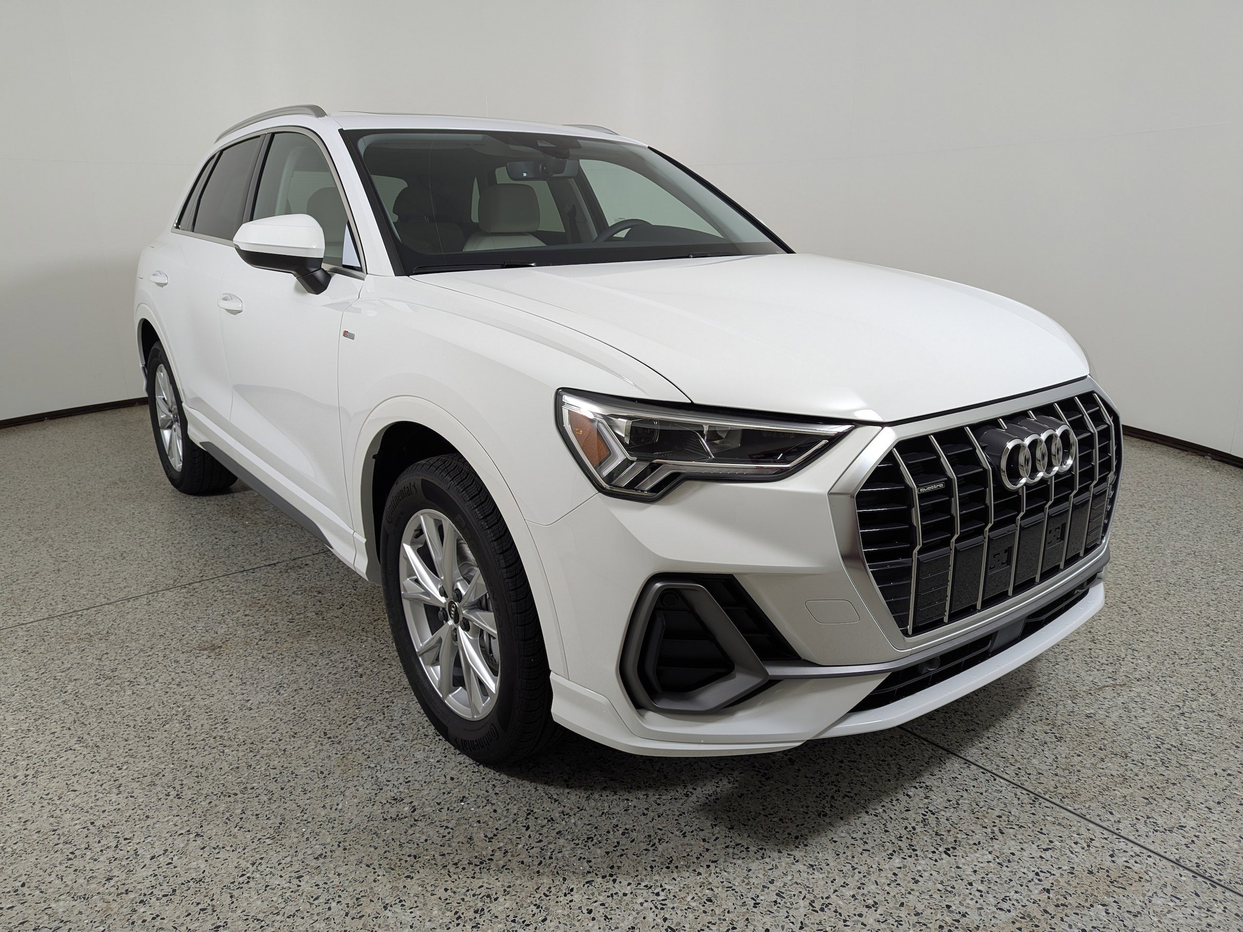 2025 Audi Q3 S line Premium