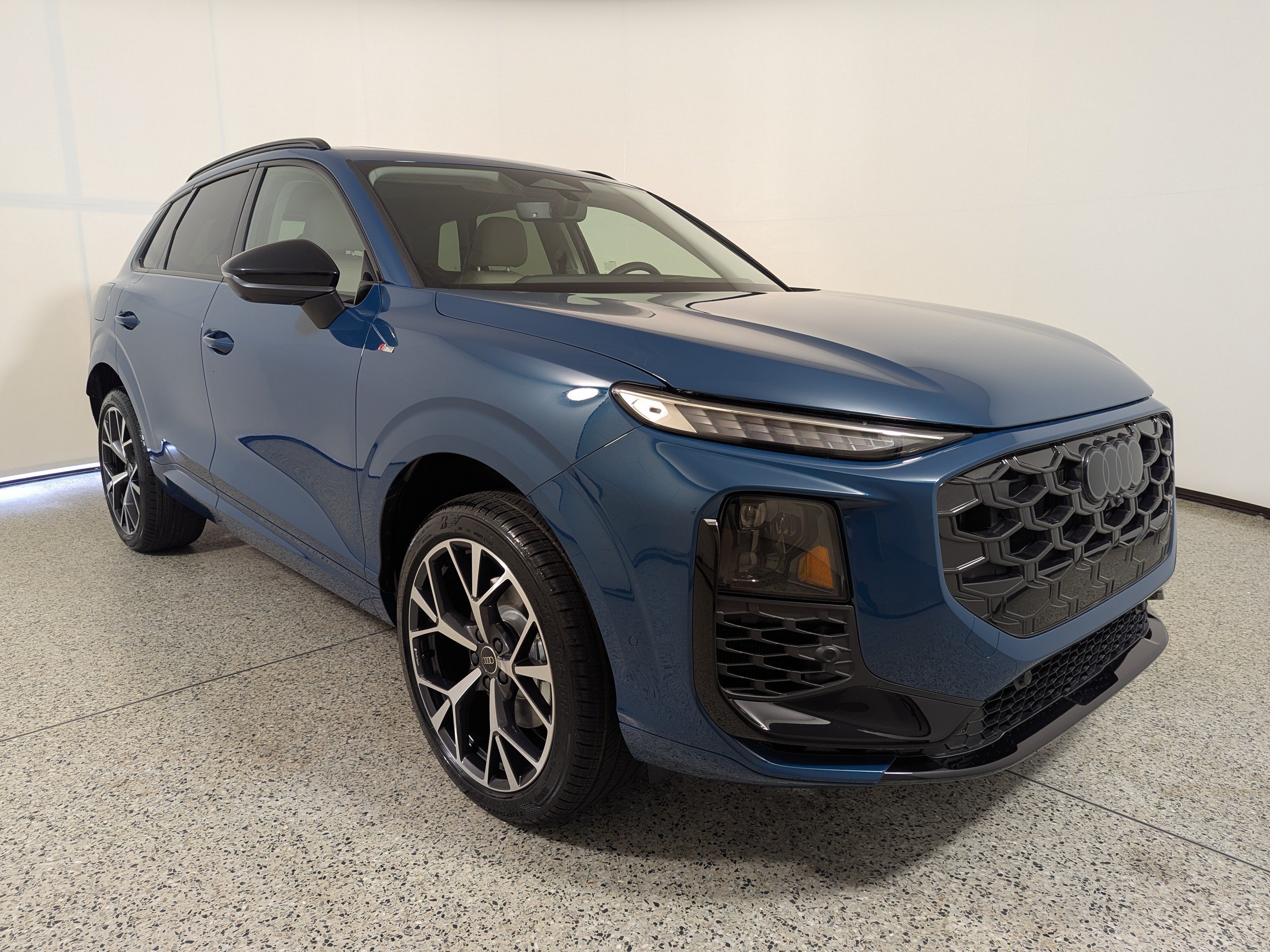  Audi Q3