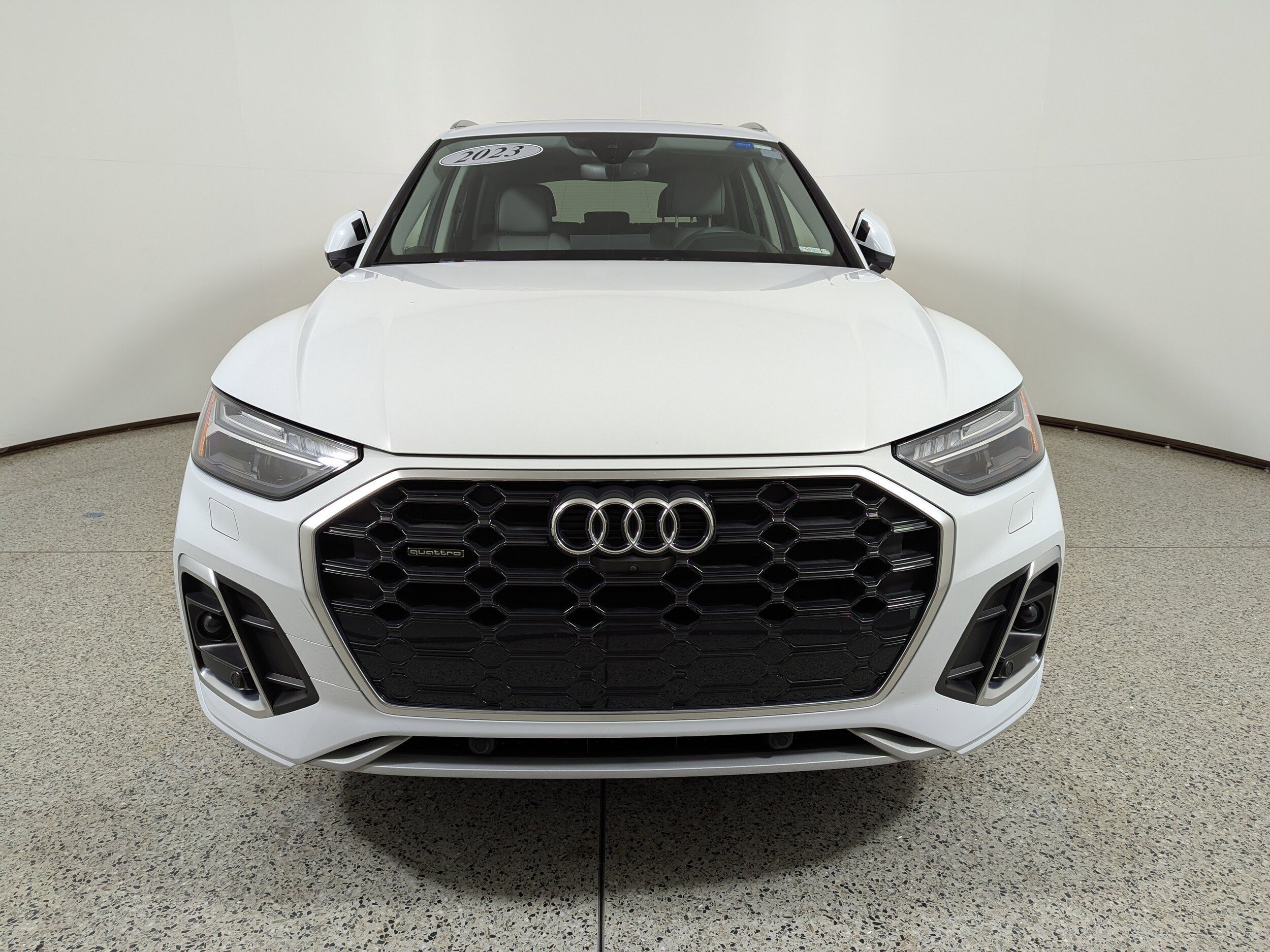 2023 Audi Q5 S line Prestige 45 TFSI Premium photo 2