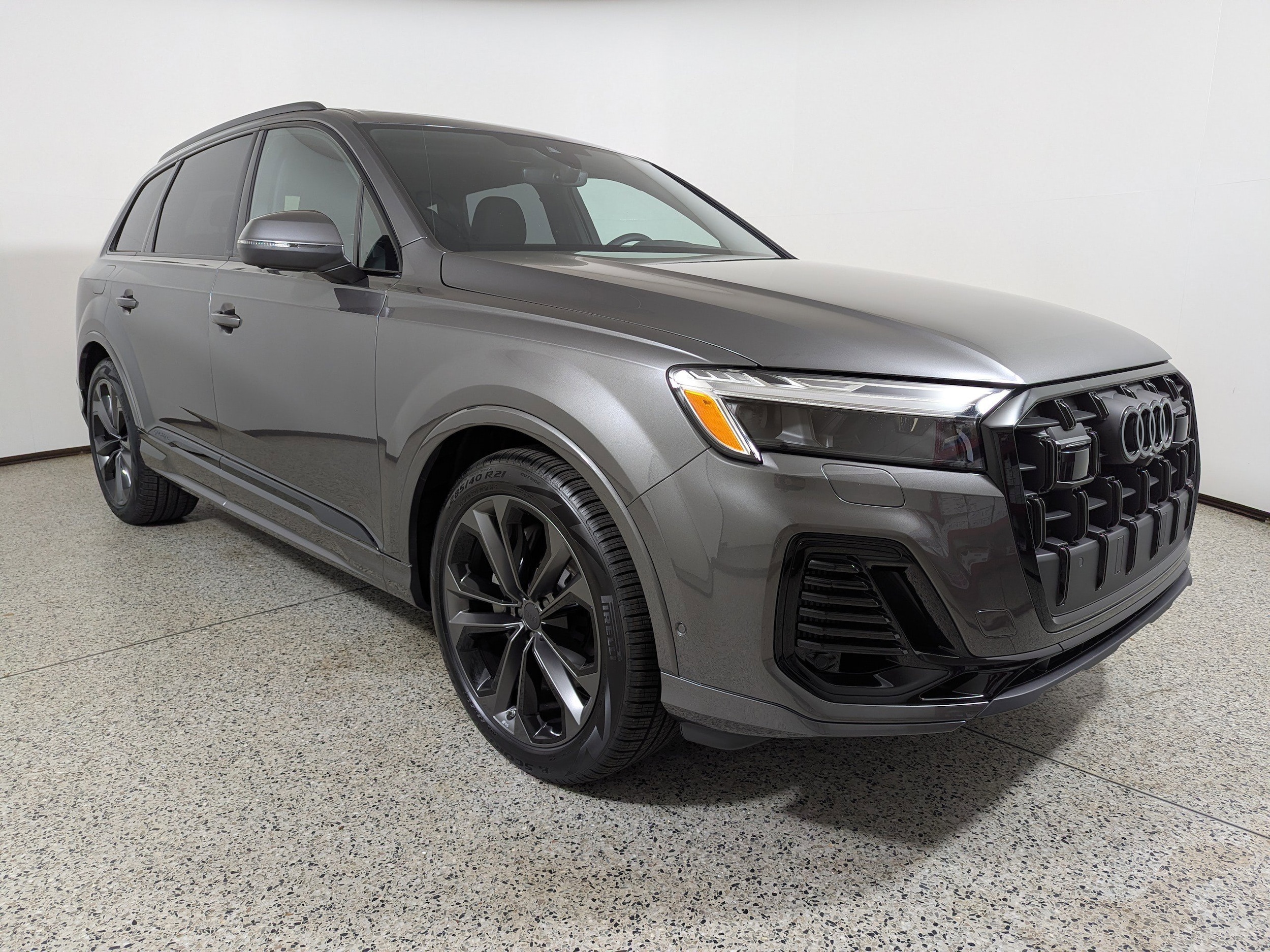 2026 Audi Q7 Premium Plus's photo