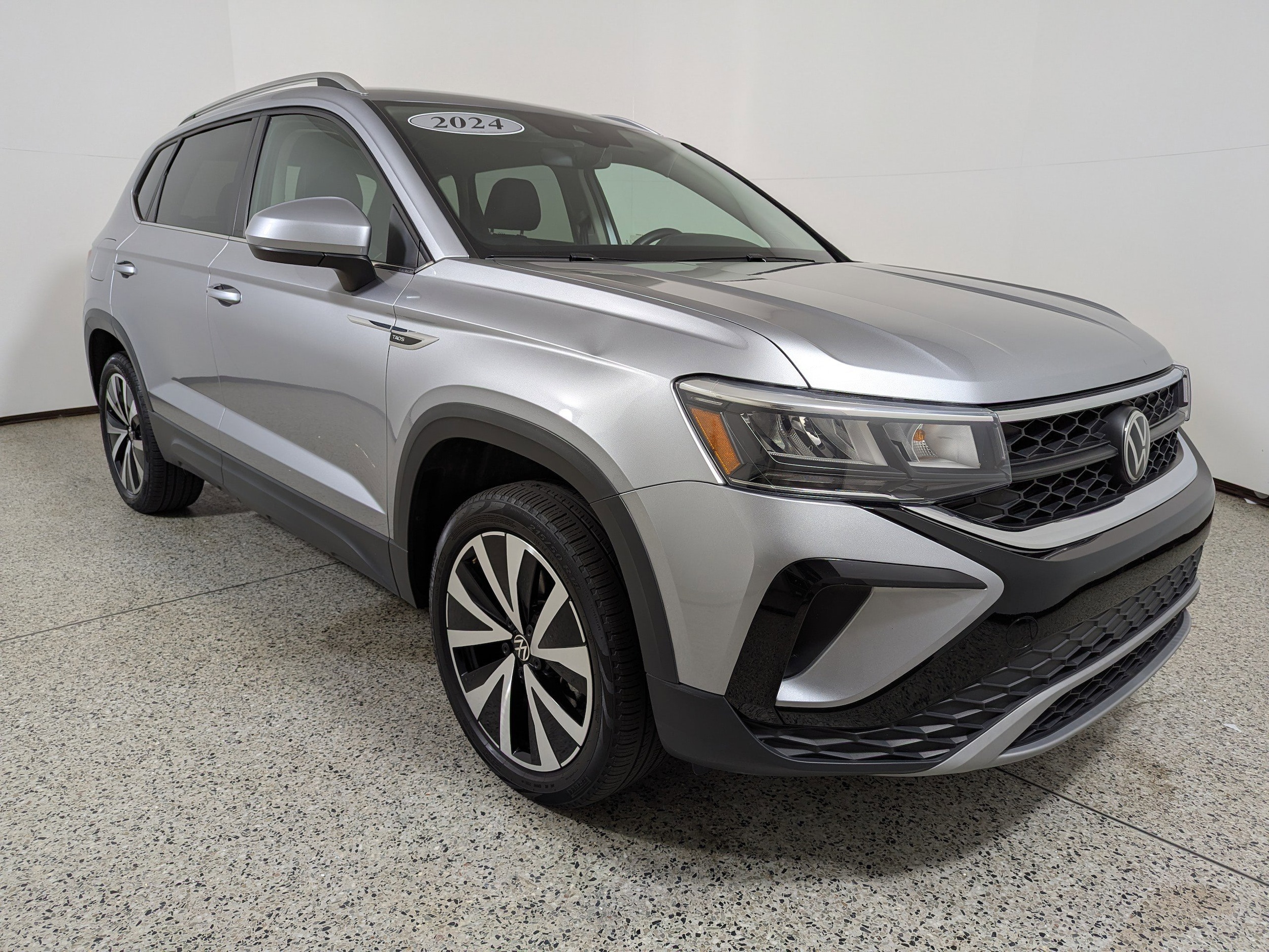 2024 Volkswagen Taos SE