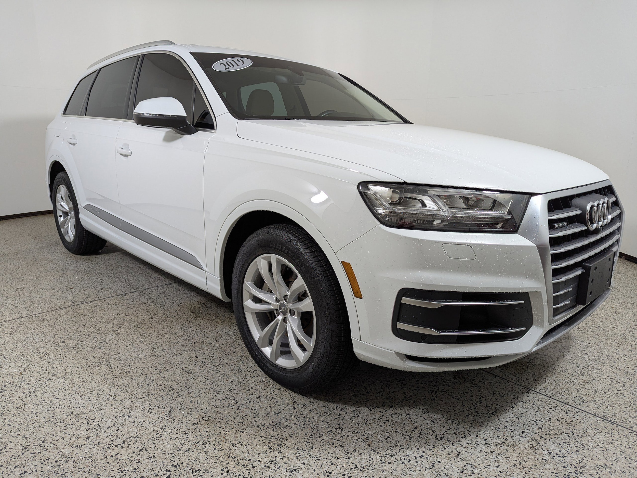 2019 Audi Q7 Premium Plus