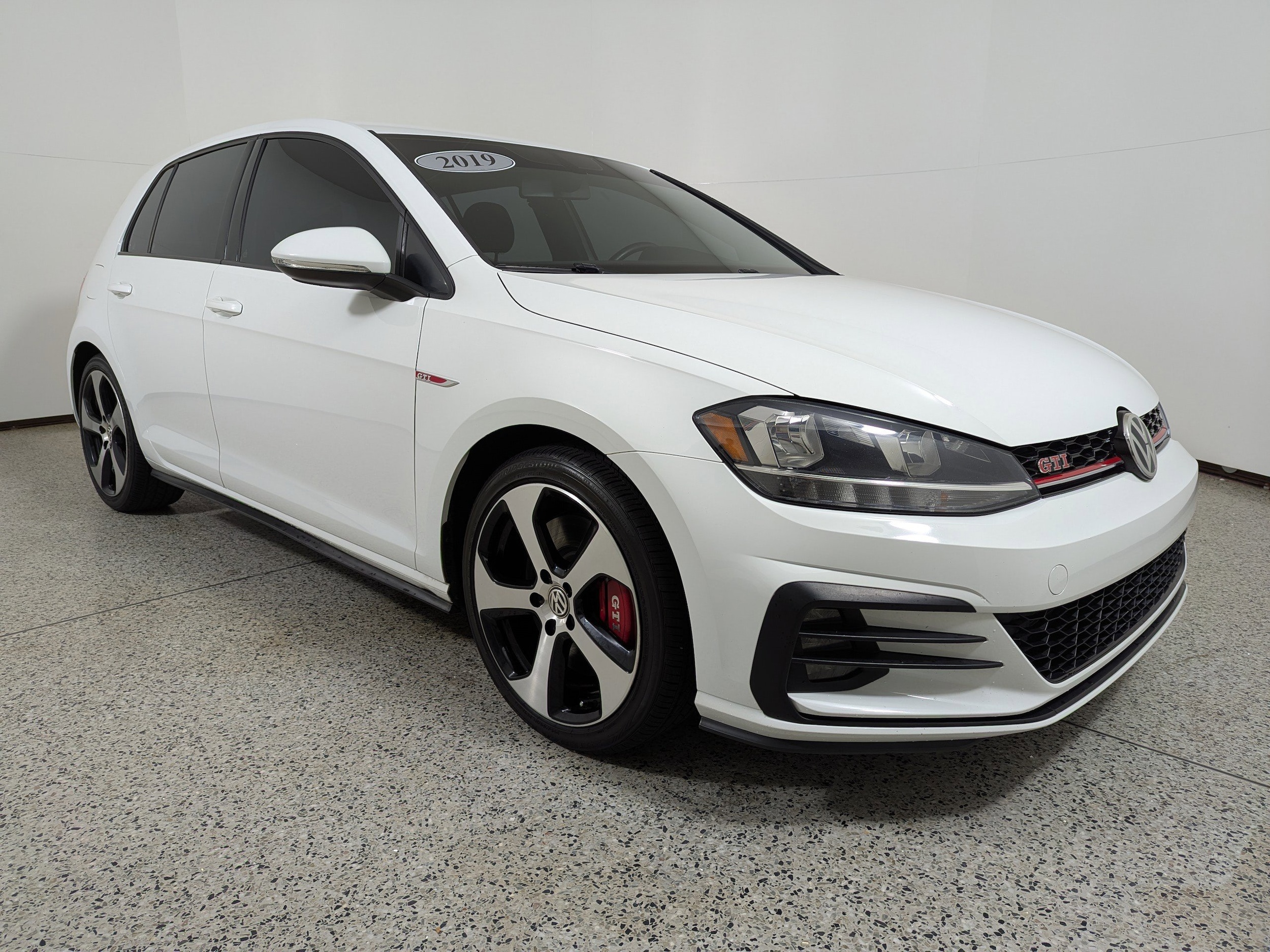2019 Volkswagen Golf GTI S's photo