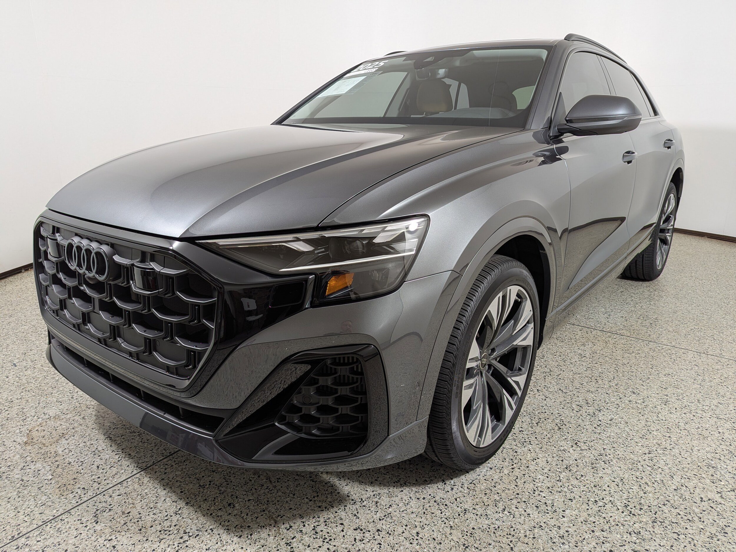 2025 Audi Q8 Premium Plus 55 photo 3