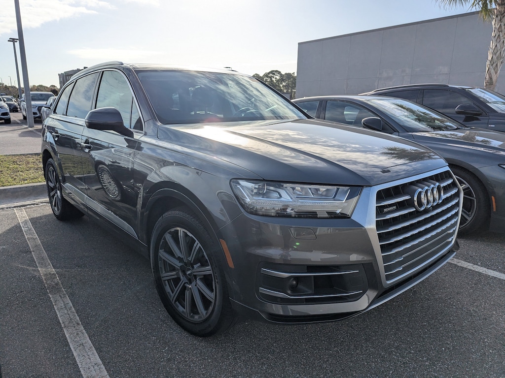 Used 2019 Audi Q7 Premium Plus 55 TFSI quattro SUV