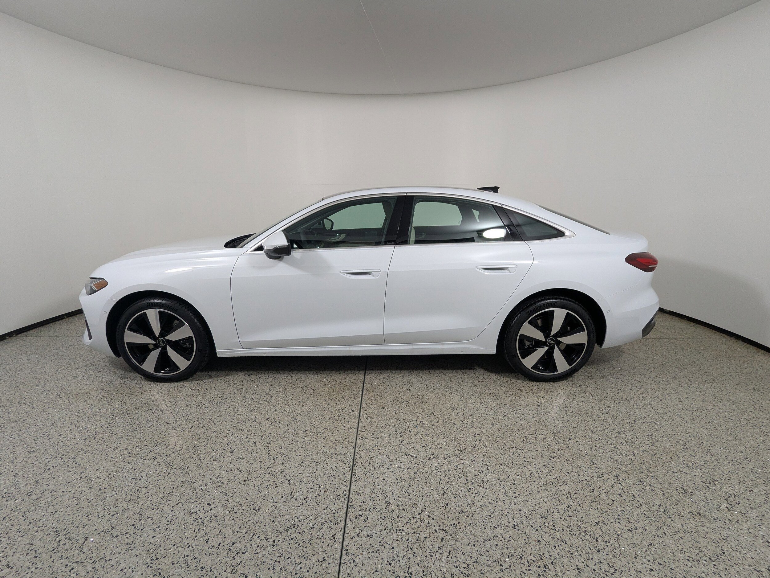 2025 Audi A5 2.0T Premium Plus photo 4
