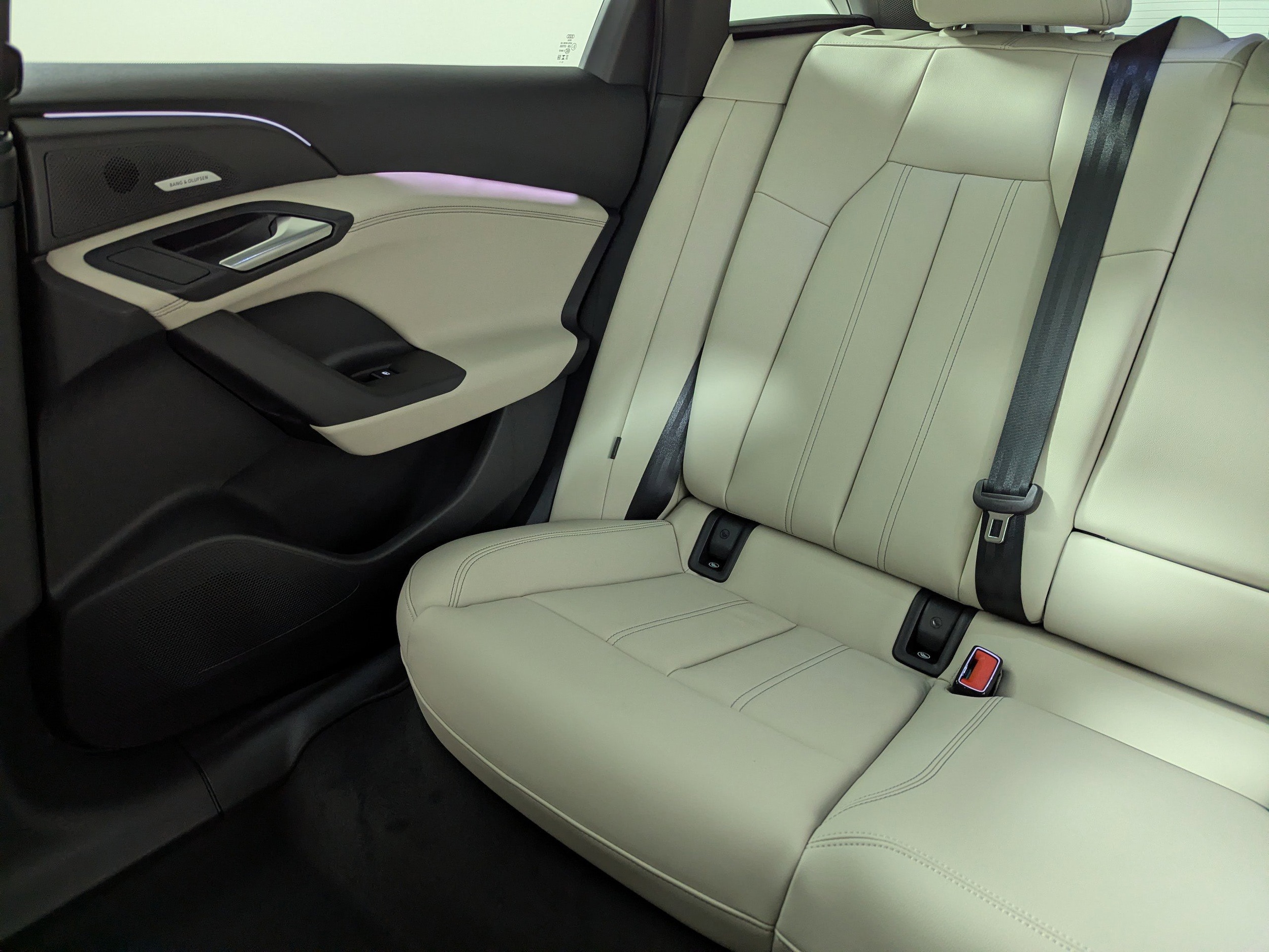 2025 Audi A6 Sportback e-tron Premium Plus - Photo 12