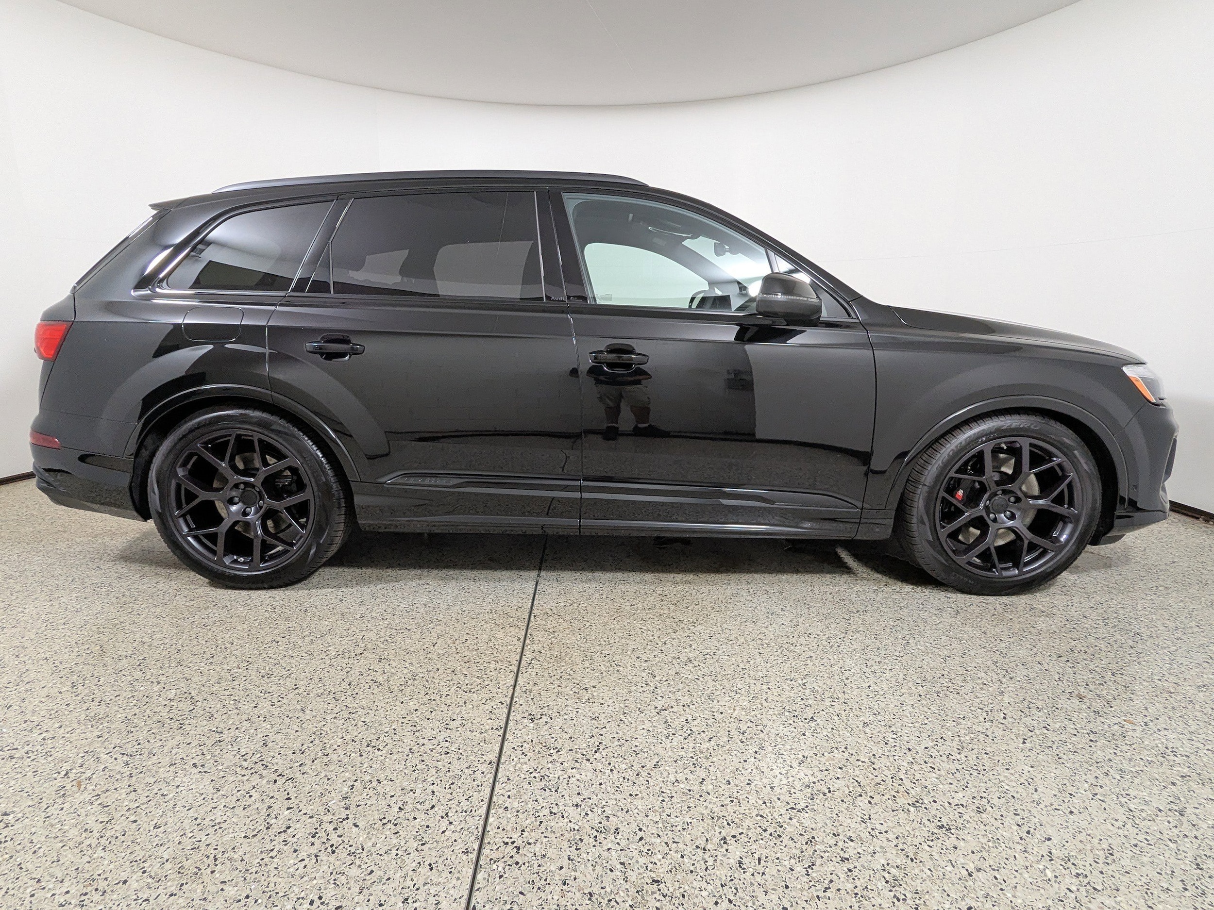 2026 Audi SQ7 Premium Plus - Photo 8