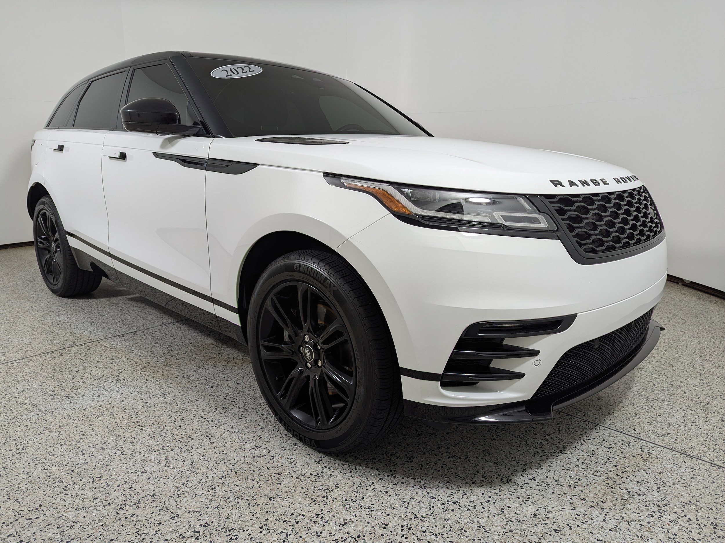 2022 Land Rover Range Rover Velar R-Dynamic S Si4's photo