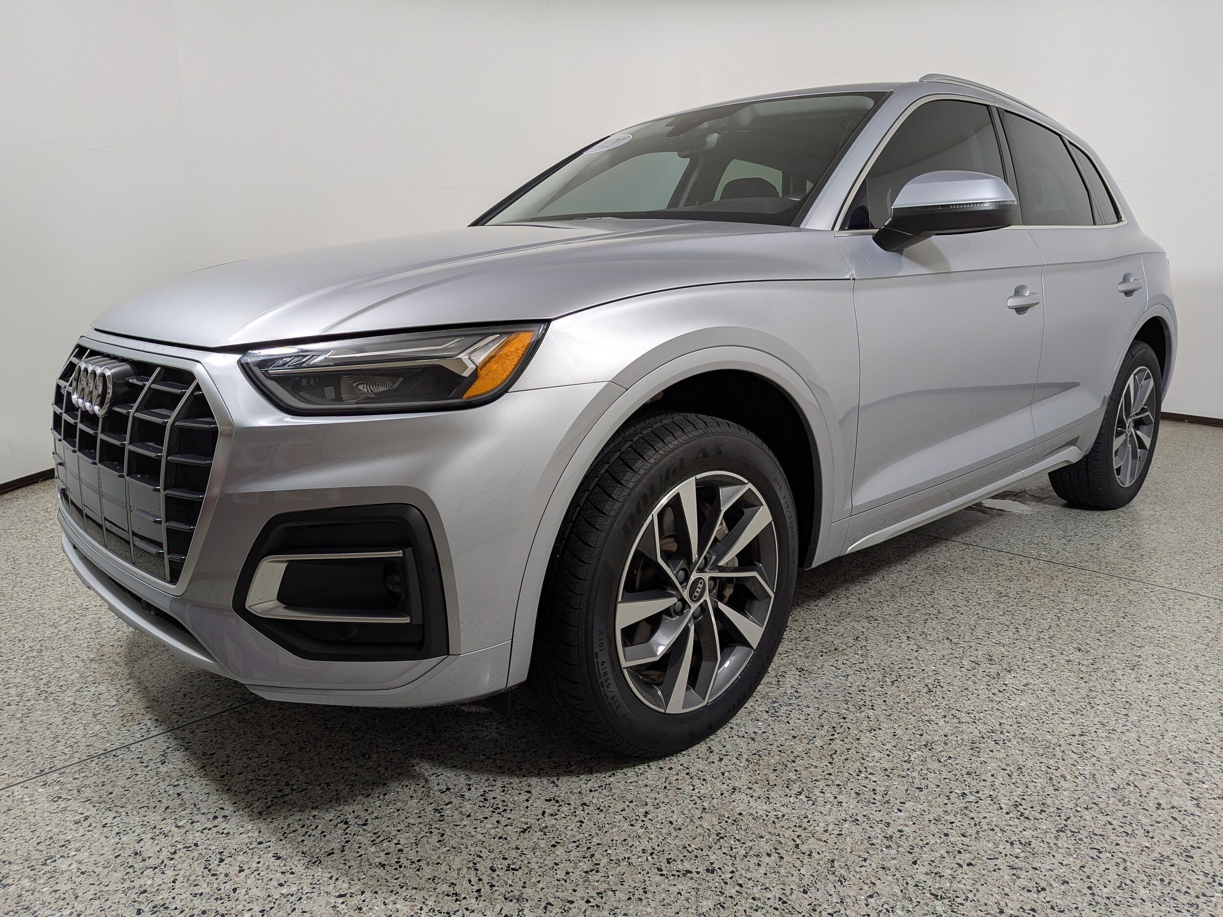 2021 Audi Q5 Premium 45 TFSI photo 2