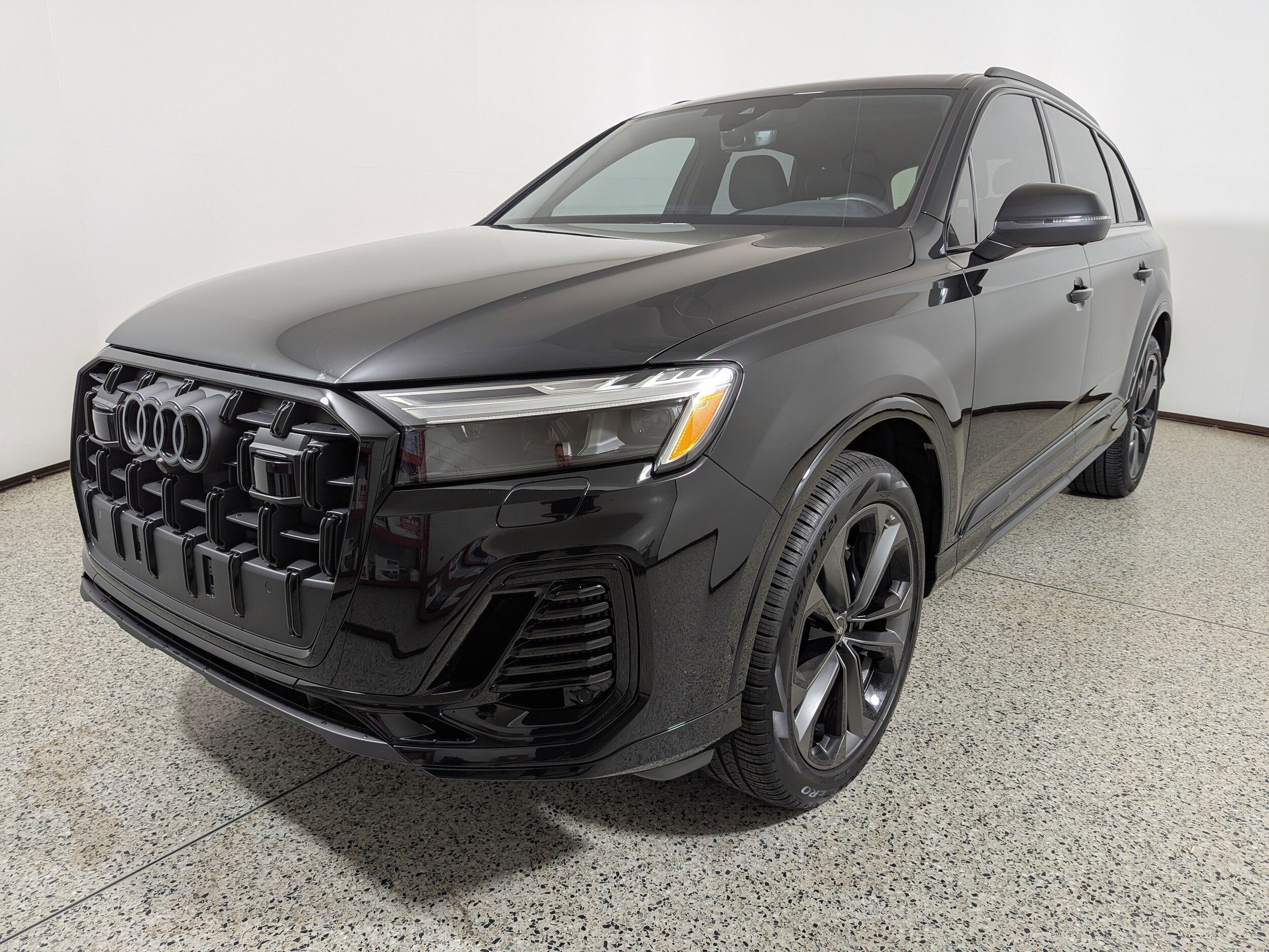 2025 Audi Q7 Premium Plus 55 photo 2