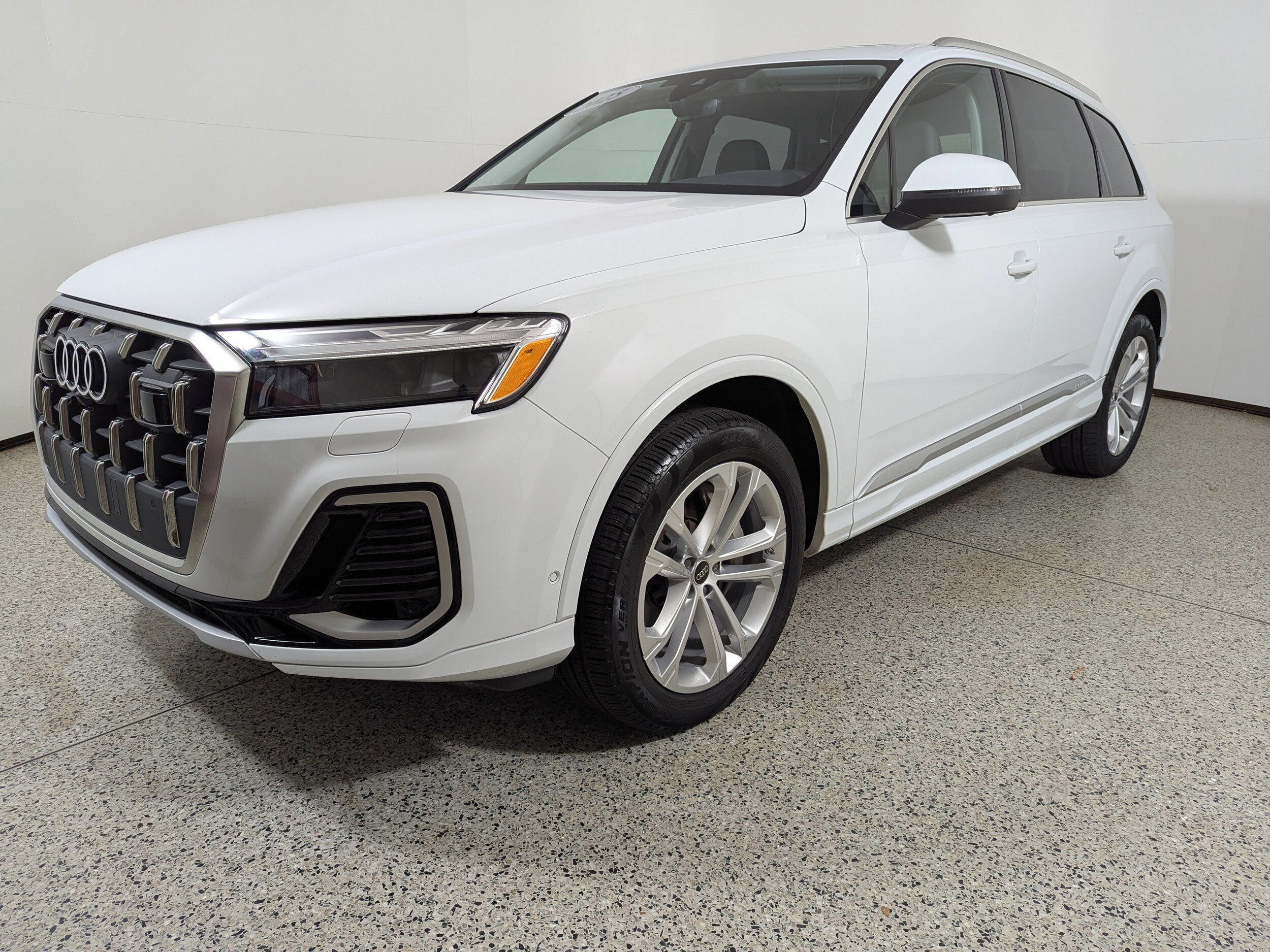 2025 Audi Q7 Premium Plus 55 photo 3