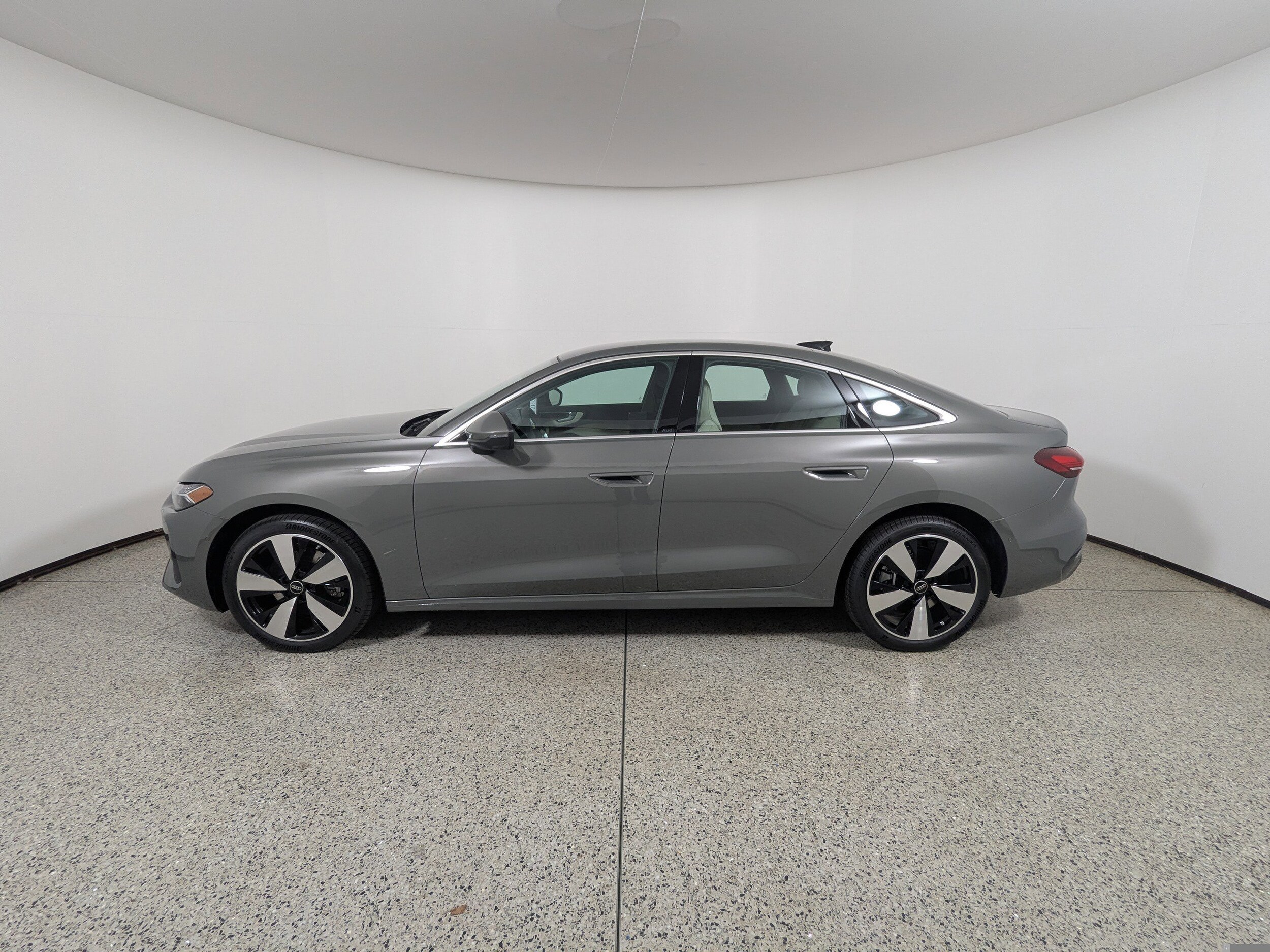 2025 Audi A5 2.0T Premium Plus photo 4