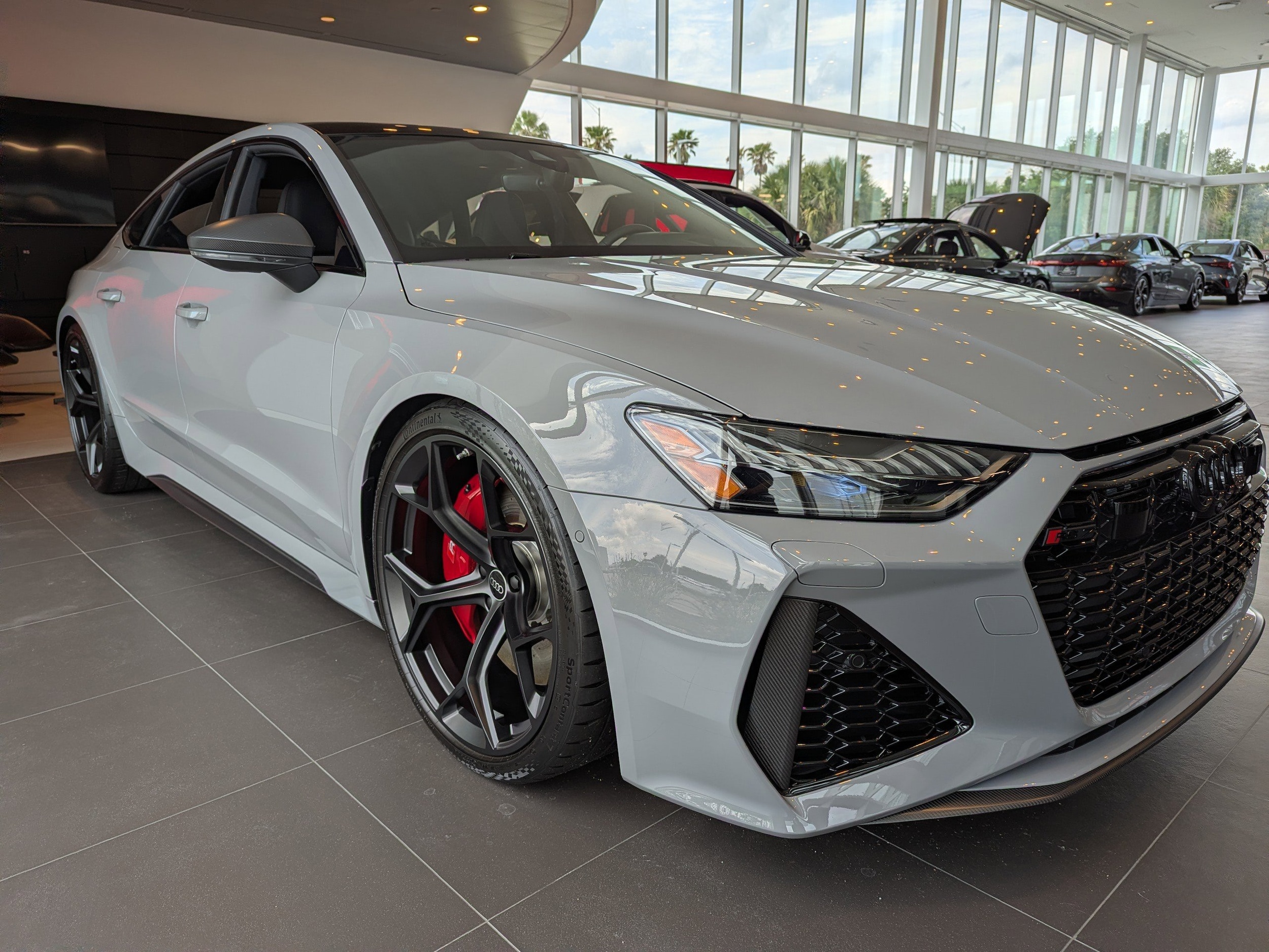2026 Audi RS7 Performance's photo