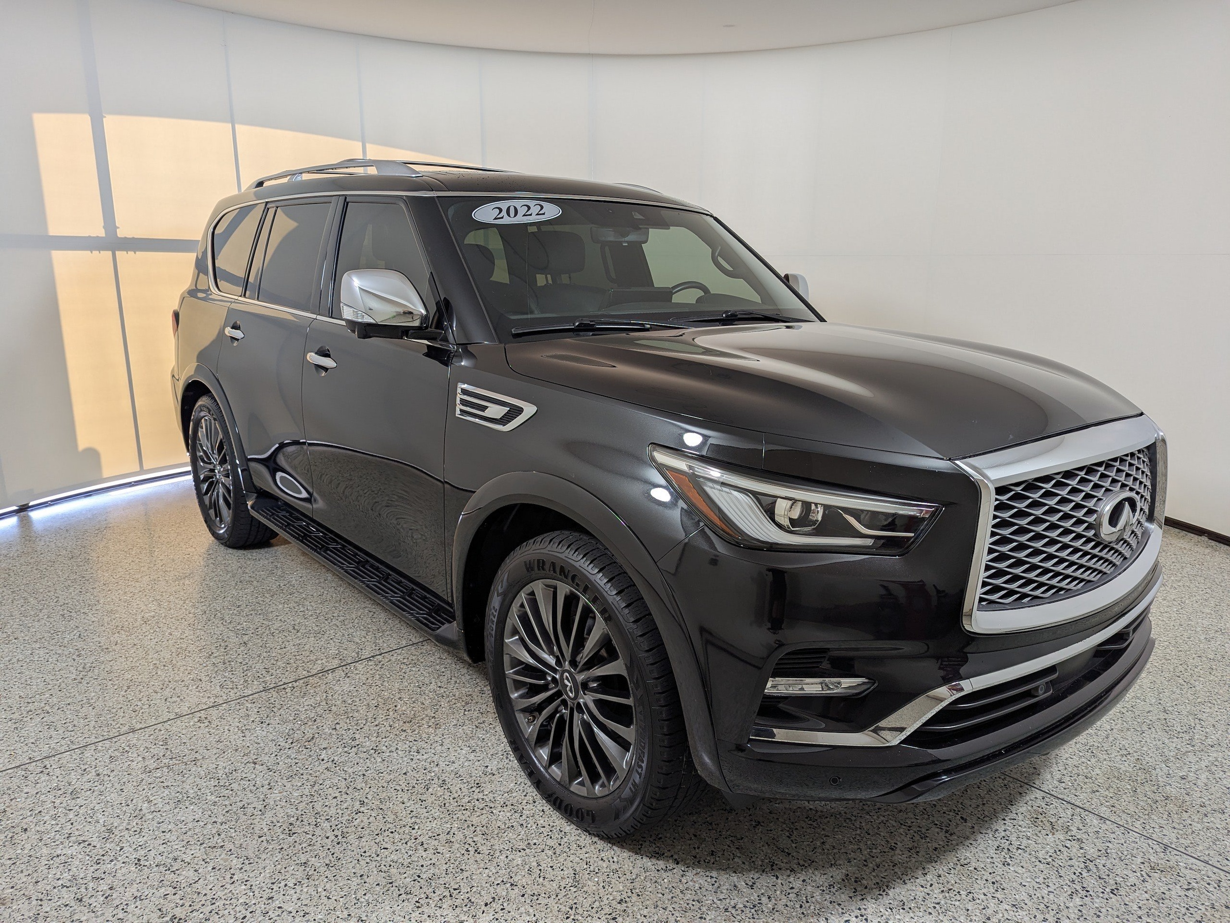 2022 INFINITI QX80