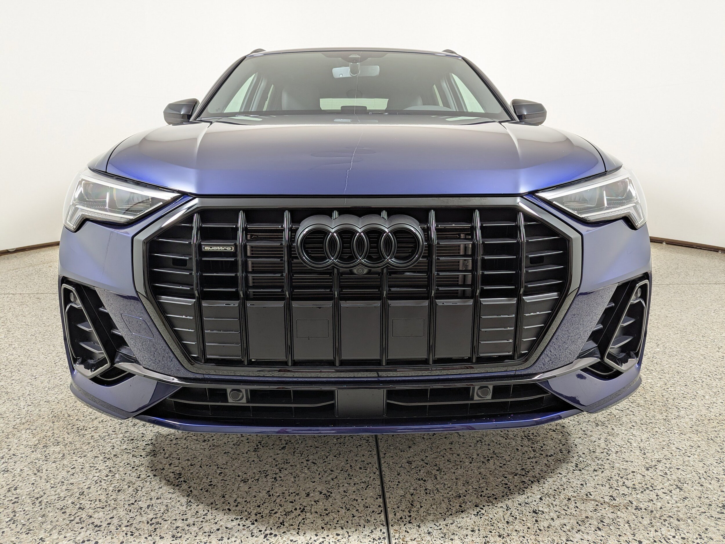 2025 Audi Q3 45 TFSI S line Premium Plus photo 2